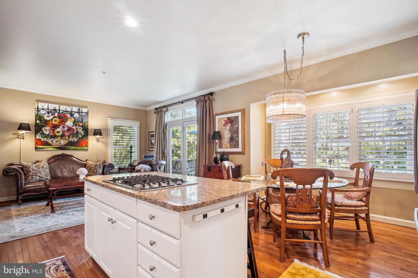8512 BRENTHILL CT, VIENNA, Virginia 22182, 3 Bedrooms Bedrooms, ,3 BathroomsBathrooms,Residential,For sale,8512 BRENTHILL CT,VAFX2237466 MLS # VAFX2237466