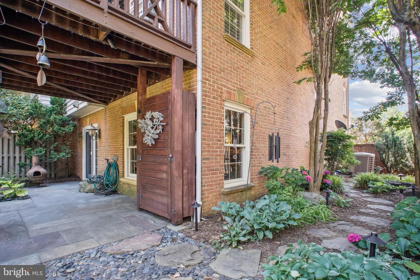 8512 BRENTHILL CT, VIENNA, Virginia 22182, 3 Bedrooms Bedrooms, ,3 BathroomsBathrooms,Residential,For sale,8512 BRENTHILL CT,VAFX2237466 MLS # VAFX2237466