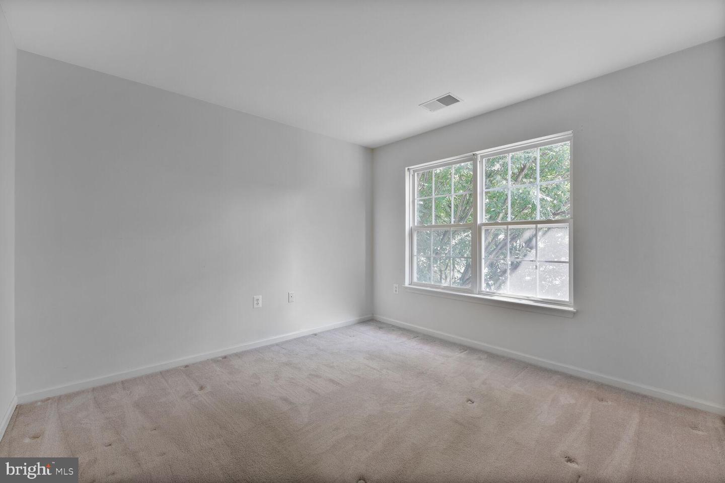 607 MARSHALL DR NE, LEESBURG, Virginia 20176, 4 Bedrooms Bedrooms, ,2 BathroomsBathrooms,Residential,For sale,607 MARSHALL DR NE,VALO2095386 MLS # VALO2095386