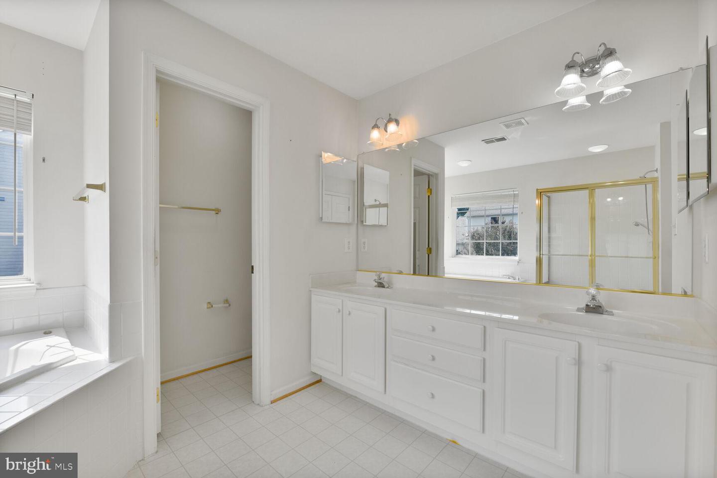 607 MARSHALL DR NE, LEESBURG, Virginia 20176, 4 Bedrooms Bedrooms, ,2 BathroomsBathrooms,Residential,For sale,607 MARSHALL DR NE,VALO2095386 MLS # VALO2095386