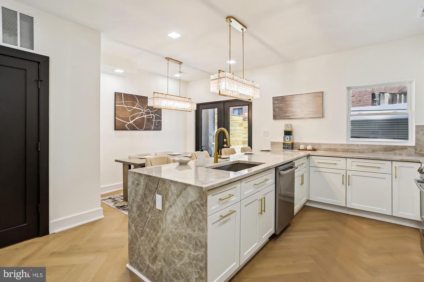1832 FLORIDA AVE NW, WASHINGTON, District Of Columbia 20009, 3 Bedrooms Bedrooms, ,3 BathroomsBathrooms,Residential,For sale,1832 FLORIDA AVE NW,DCDC2198760 MLS # DCDC2198760