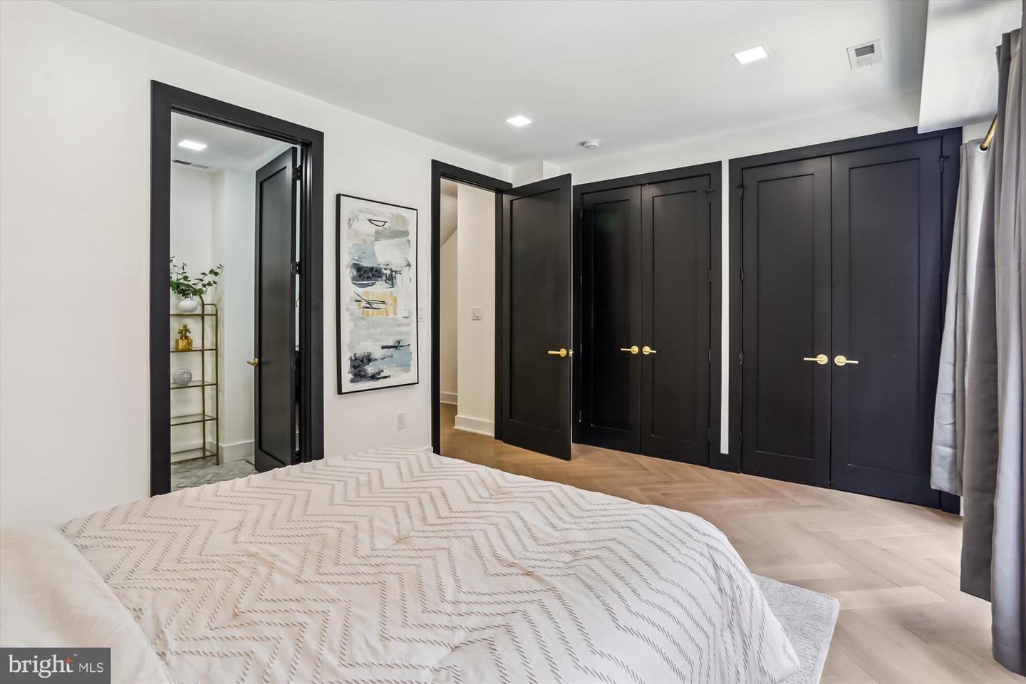 1832 FLORIDA AVE NW, WASHINGTON, District Of Columbia 20009, 3 Bedrooms Bedrooms, ,3 BathroomsBathrooms,Residential,For sale,1832 FLORIDA AVE NW,DCDC2198760 MLS # DCDC2198760