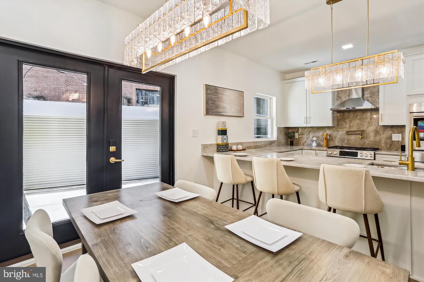 1832 FLORIDA AVE NW, WASHINGTON, District Of Columbia 20009, 3 Bedrooms Bedrooms, ,3 BathroomsBathrooms,Residential,For sale,1832 FLORIDA AVE NW,DCDC2198760 MLS # DCDC2198760