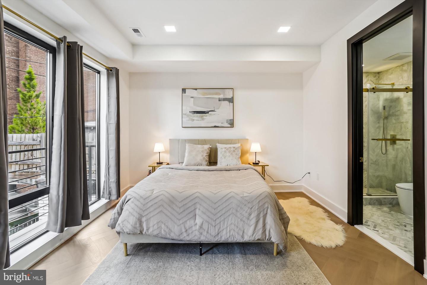 1832 FLORIDA AVE NW, WASHINGTON, District Of Columbia 20009, 3 Bedrooms Bedrooms, ,3 BathroomsBathrooms,Residential,For sale,1832 FLORIDA AVE NW,DCDC2198760 MLS # DCDC2198760