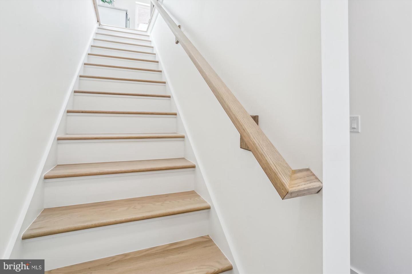 1832 FLORIDA AVE NW, WASHINGTON, District Of Columbia 20009, 3 Bedrooms Bedrooms, ,3 BathroomsBathrooms,Residential,For sale,1832 FLORIDA AVE NW,DCDC2198760 MLS # DCDC2198760