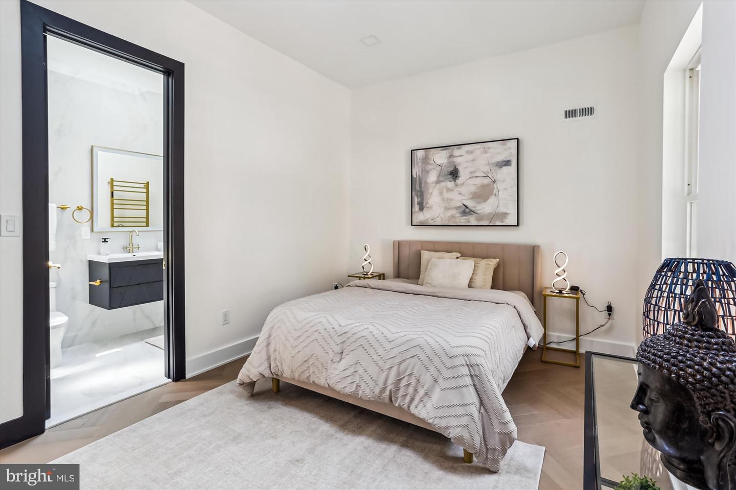 1832 FLORIDA AVE NW, WASHINGTON, District Of Columbia 20009, 3 Bedrooms Bedrooms, ,3 BathroomsBathrooms,Residential,For sale,1832 FLORIDA AVE NW,DCDC2198760 MLS # DCDC2198760