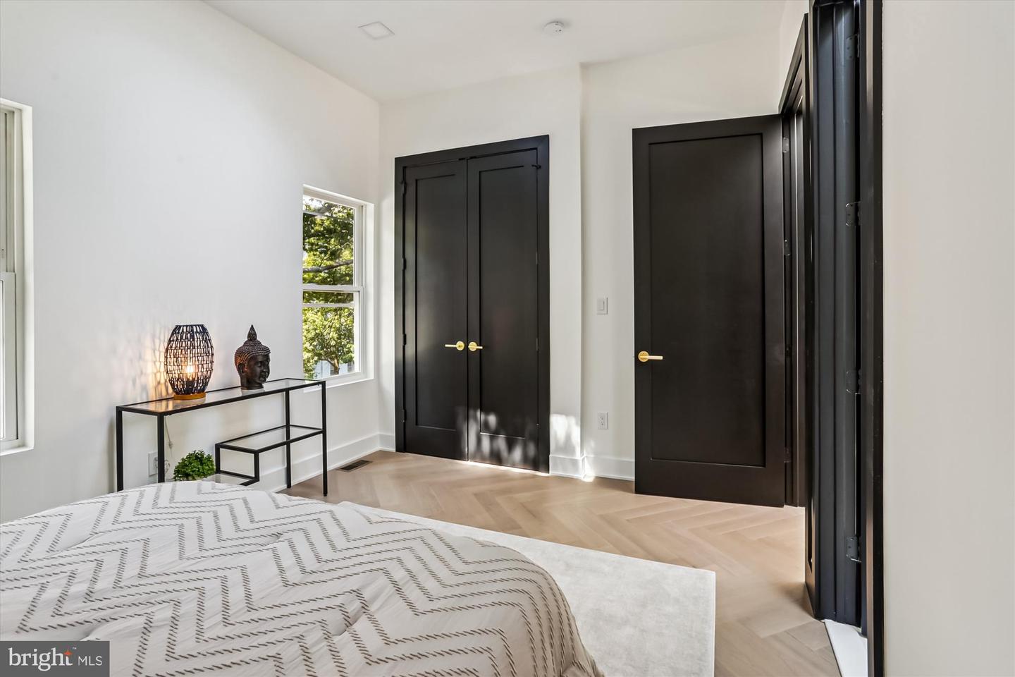 1832 FLORIDA AVE NW, WASHINGTON, District Of Columbia 20009, 3 Bedrooms Bedrooms, ,3 BathroomsBathrooms,Residential,For sale,1832 FLORIDA AVE NW,DCDC2198760 MLS # DCDC2198760