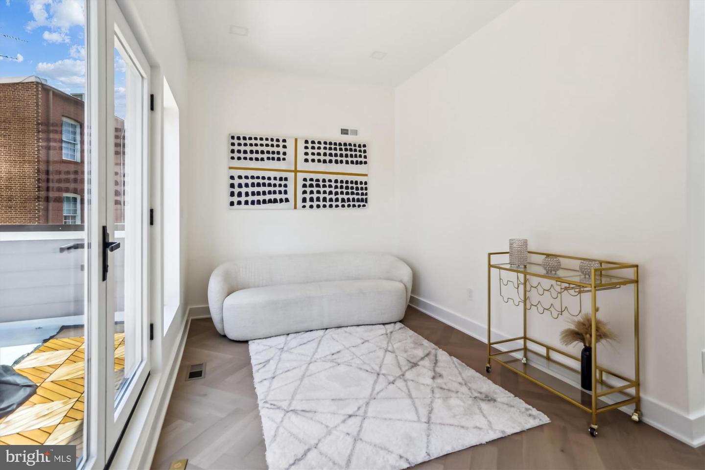 1832 FLORIDA AVE NW, WASHINGTON, District Of Columbia 20009, 3 Bedrooms Bedrooms, ,3 BathroomsBathrooms,Residential,For sale,1832 FLORIDA AVE NW,DCDC2198760 MLS # DCDC2198760