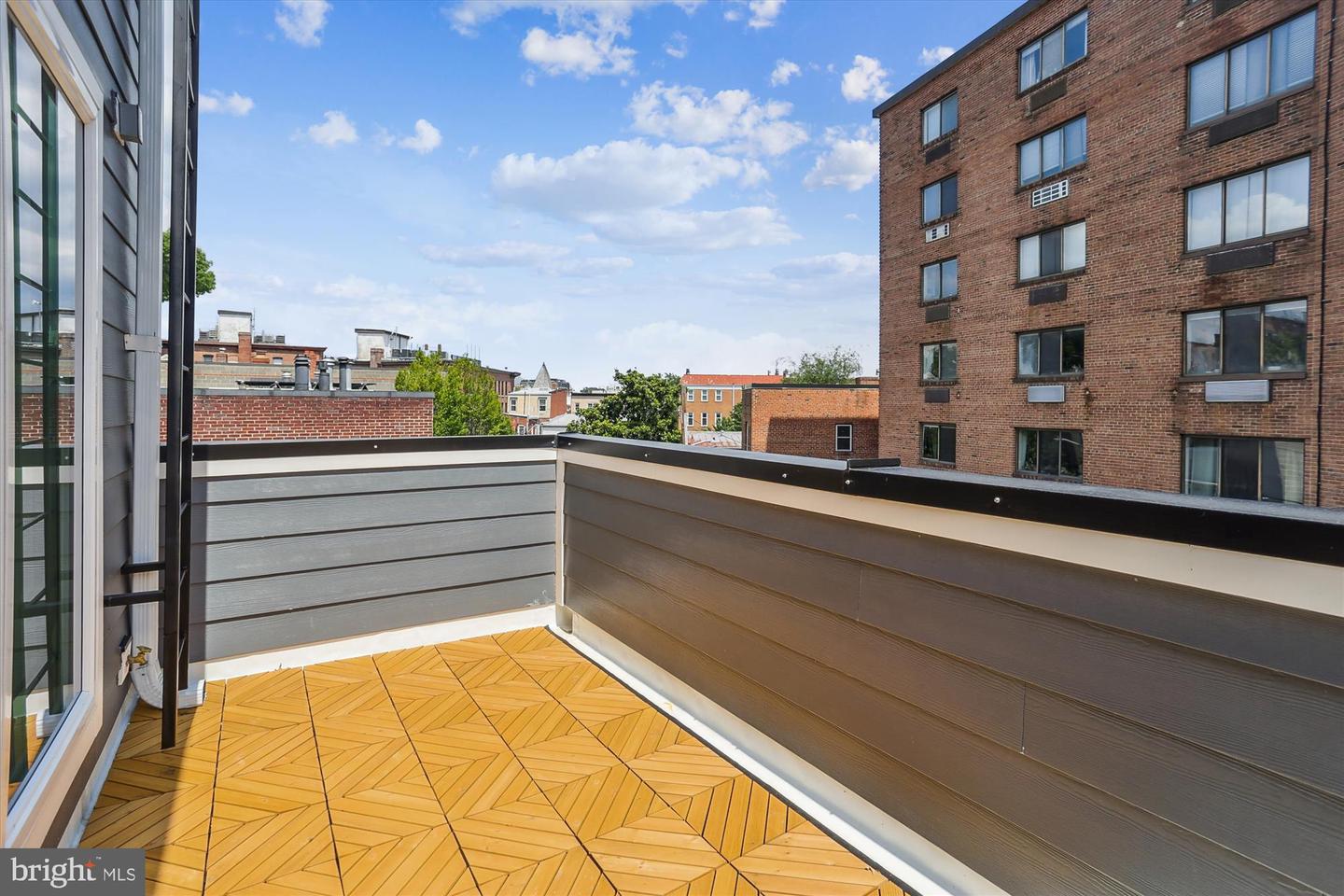 1832 FLORIDA AVE NW, WASHINGTON, District Of Columbia 20009, 3 Bedrooms Bedrooms, ,3 BathroomsBathrooms,Residential,For sale,1832 FLORIDA AVE NW,DCDC2198760 MLS # DCDC2198760