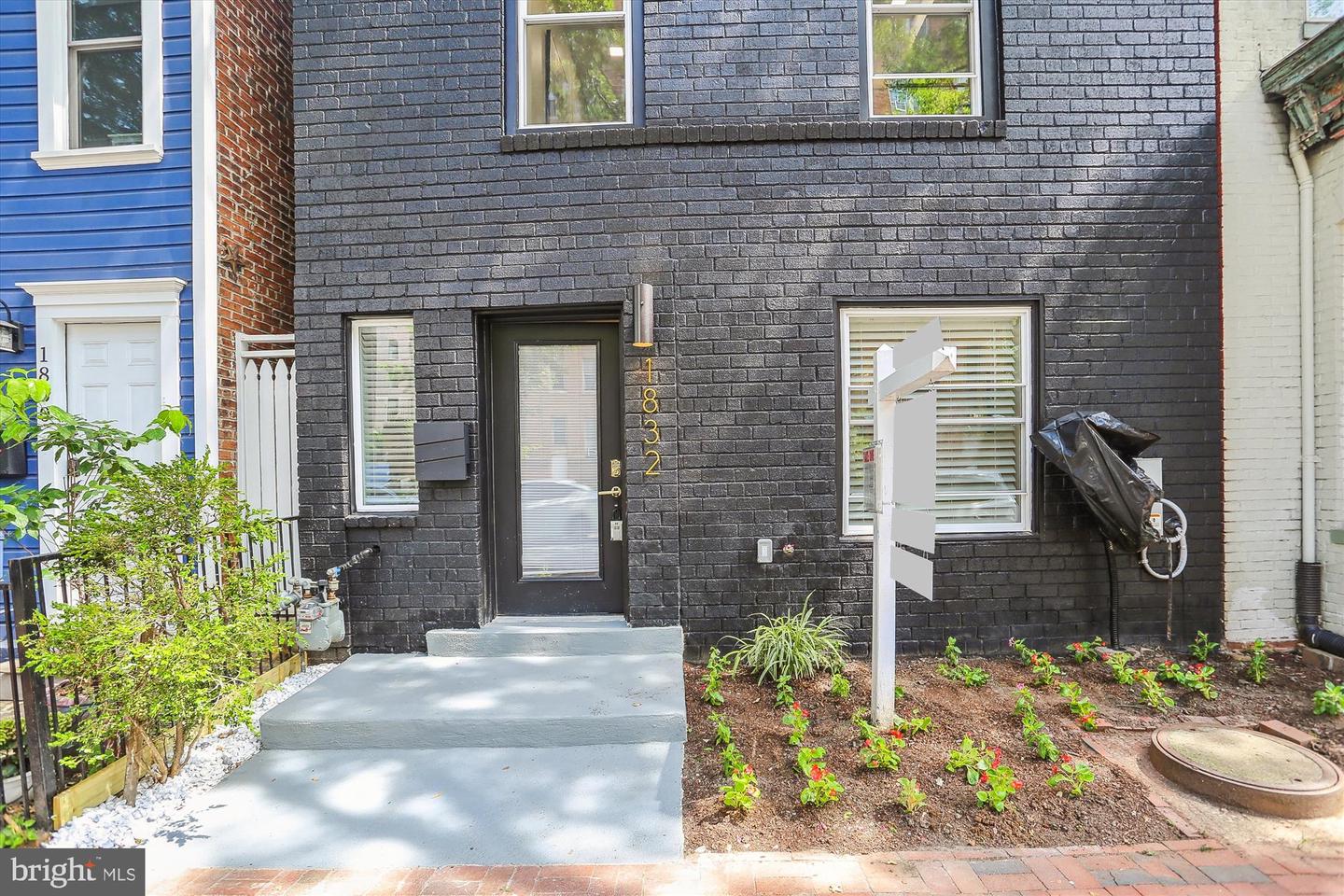 1832 FLORIDA AVE NW, WASHINGTON, District Of Columbia 20009, 3 Bedrooms Bedrooms, ,3 BathroomsBathrooms,Residential,For sale,1832 FLORIDA AVE NW,DCDC2198760 MLS # DCDC2198760