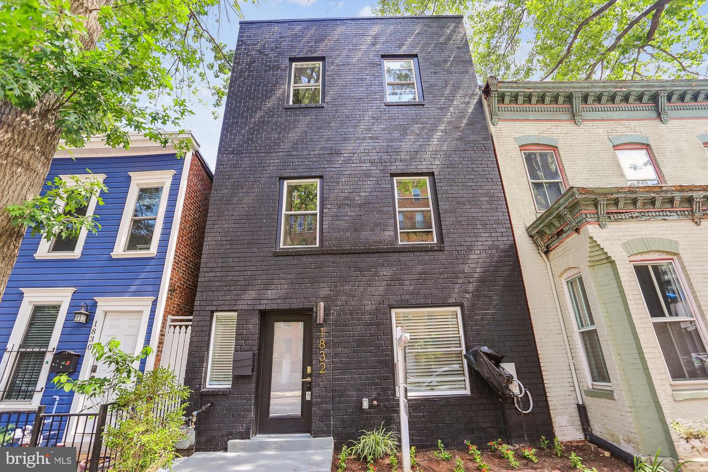1832 FLORIDA AVE NW, WASHINGTON, District Of Columbia 20009, 3 Bedrooms Bedrooms, ,3 BathroomsBathrooms,Residential,For sale,1832 FLORIDA AVE NW,DCDC2198760 MLS # DCDC2198760