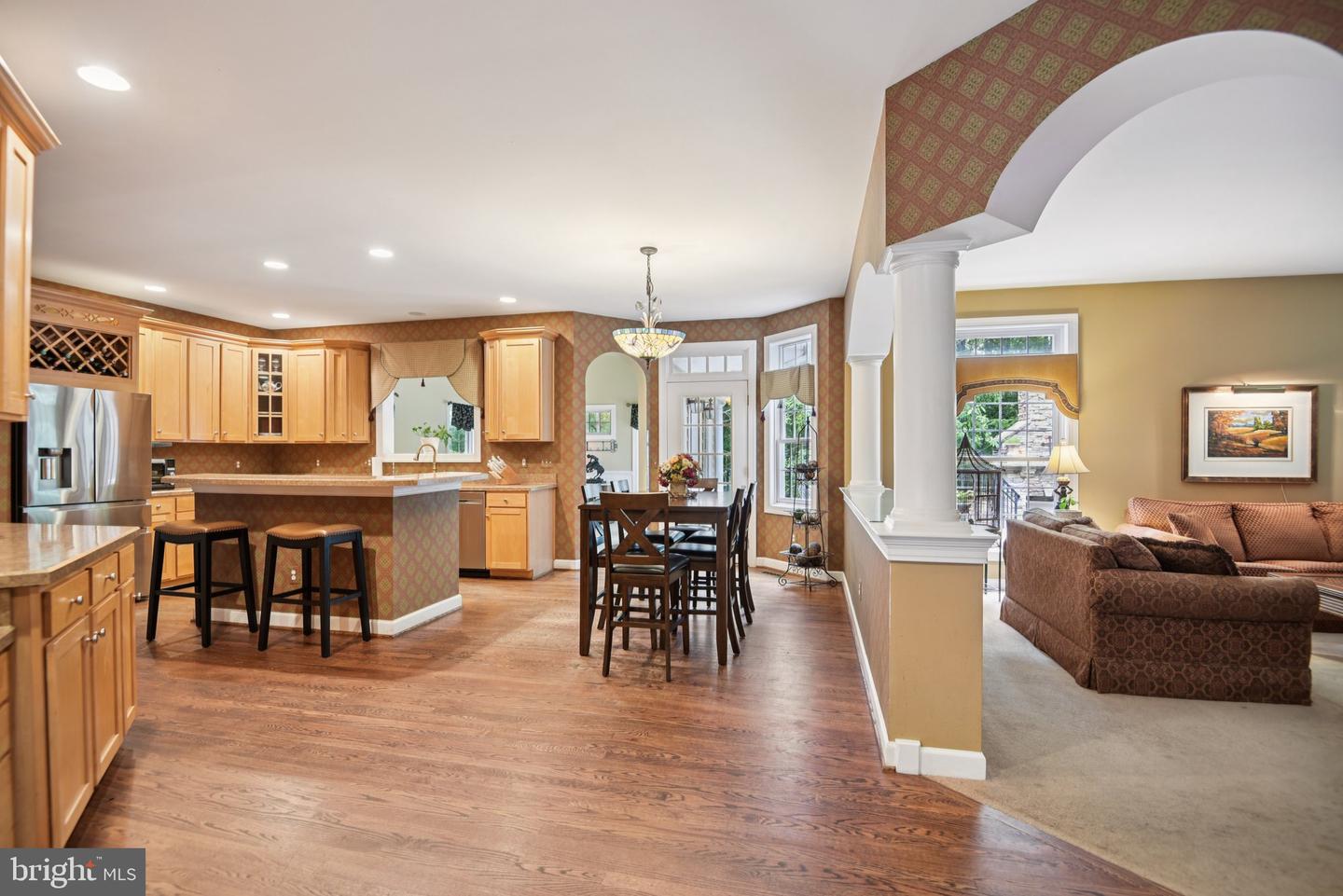 6974 JEREMIAH CT, MANASSAS, Virginia 20111, 4 Bedrooms Bedrooms, ,3 BathroomsBathrooms,Residential,For sale,6974 JEREMIAH CT,VAPW2094764 MLS # VAPW2094764