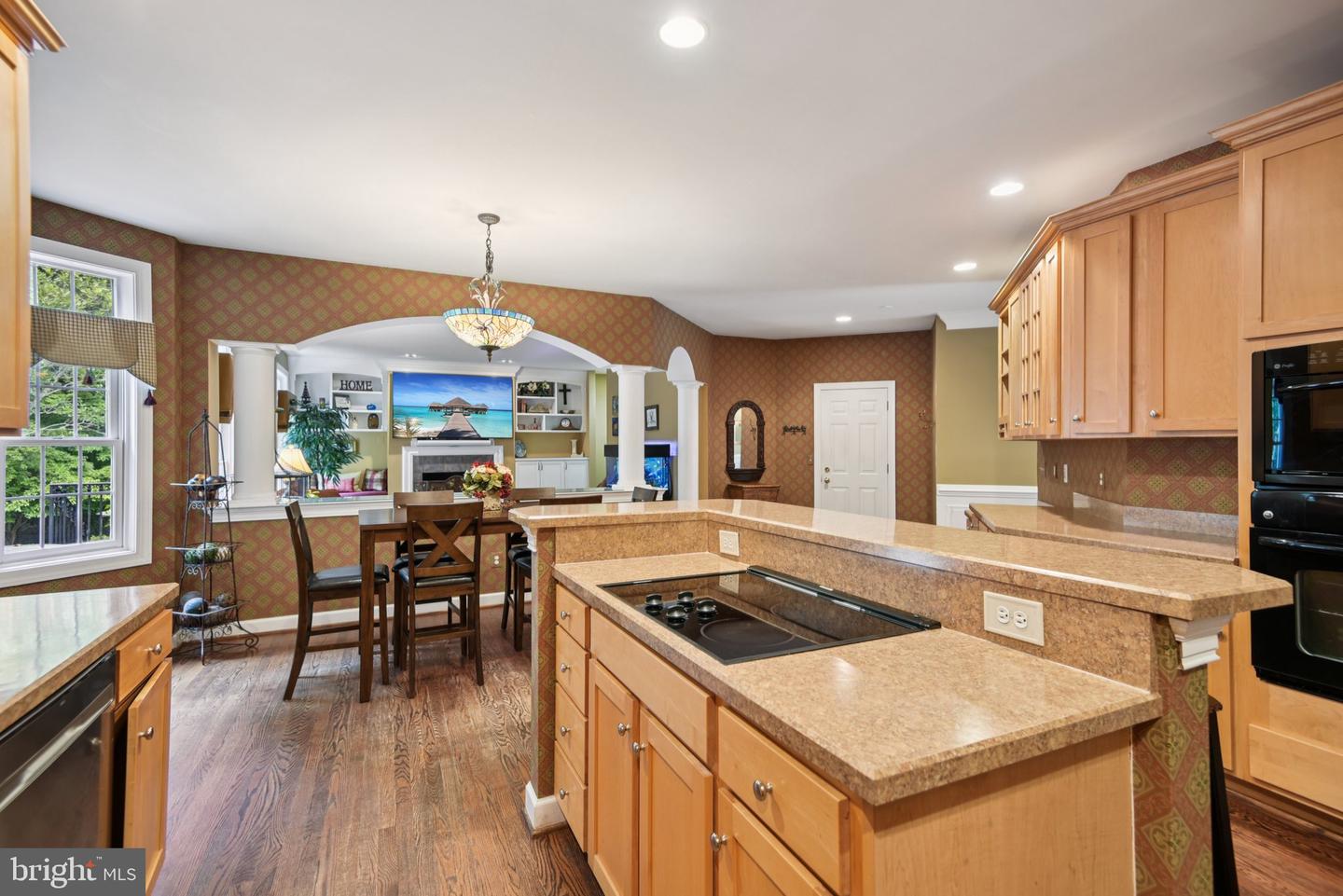 6974 JEREMIAH CT, MANASSAS, Virginia 20111, 4 Bedrooms Bedrooms, ,3 BathroomsBathrooms,Residential,For sale,6974 JEREMIAH CT,VAPW2094764 MLS # VAPW2094764