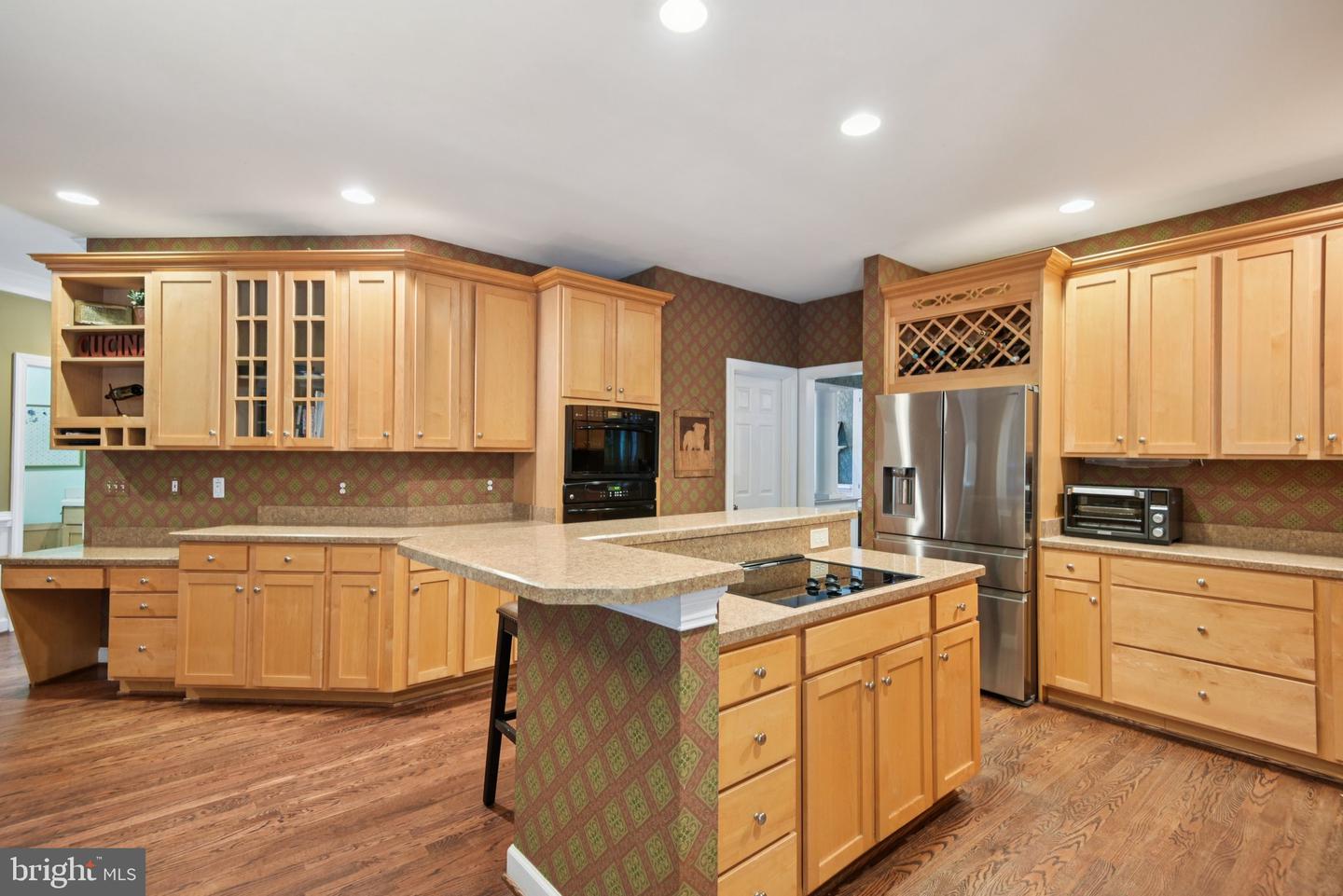 6974 JEREMIAH CT, MANASSAS, Virginia 20111, 4 Bedrooms Bedrooms, ,3 BathroomsBathrooms,Residential,For sale,6974 JEREMIAH CT,VAPW2094764 MLS # VAPW2094764