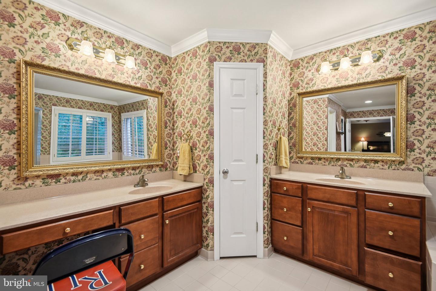 6974 JEREMIAH CT, MANASSAS, Virginia 20111, 4 Bedrooms Bedrooms, ,3 BathroomsBathrooms,Residential,For sale,6974 JEREMIAH CT,VAPW2094764 MLS # VAPW2094764