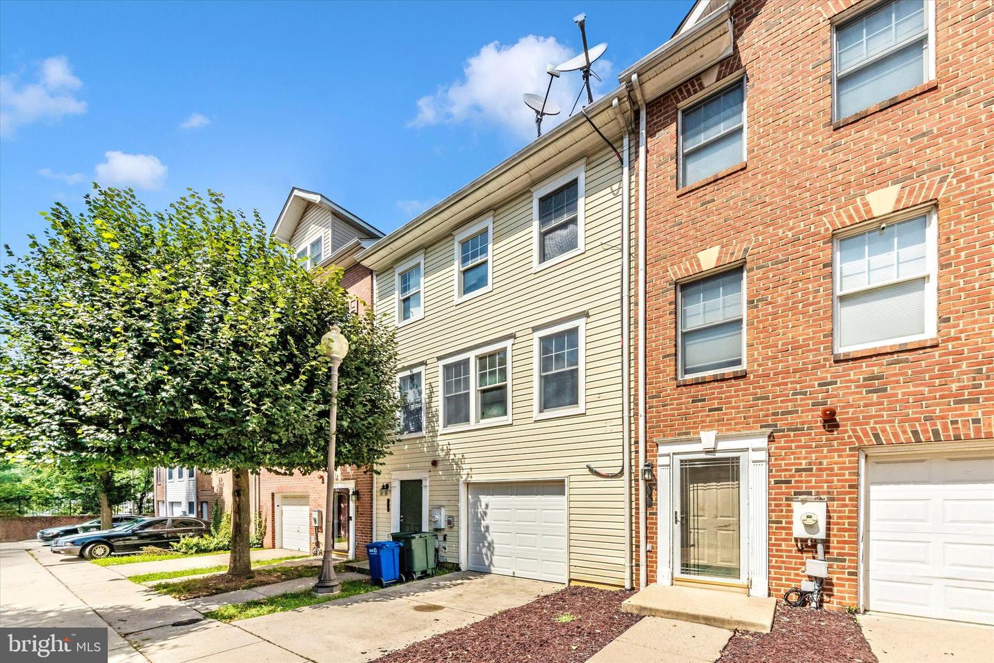 843 MARJORIE CT SE, WASHINGTON, District Of Columbia 20032, 4 Bedrooms Bedrooms, ,2 BathroomsBathrooms,Residential,For sale,843 MARJORIE CT SE,DCDC2200882 MLS # DCDC2200882