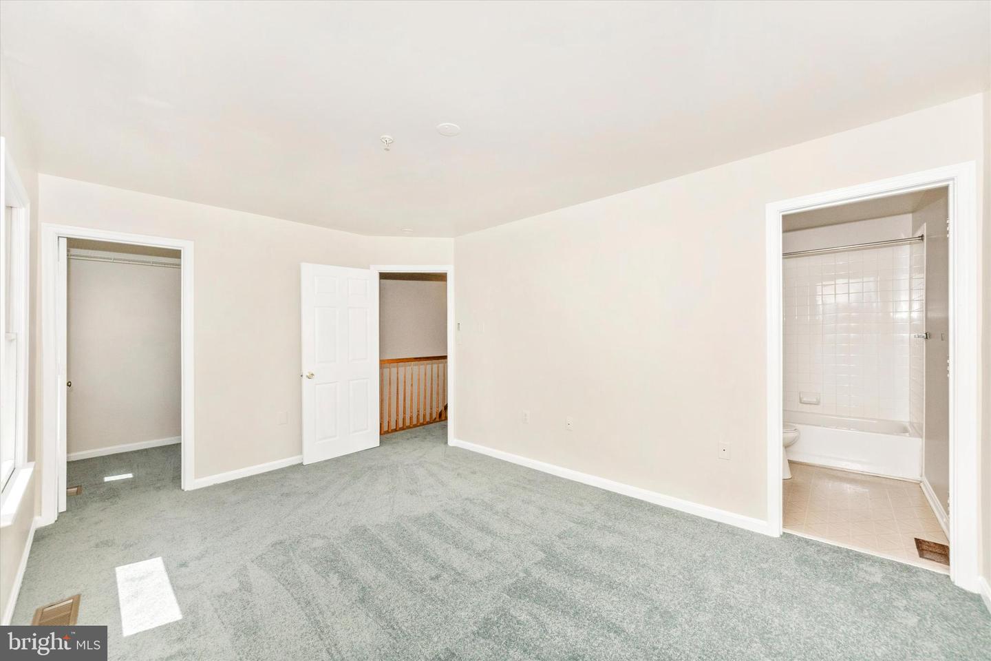 843 MARJORIE CT SE, WASHINGTON, District Of Columbia 20032, 4 Bedrooms Bedrooms, ,2 BathroomsBathrooms,Residential,For sale,843 MARJORIE CT SE,DCDC2200882 MLS # DCDC2200882