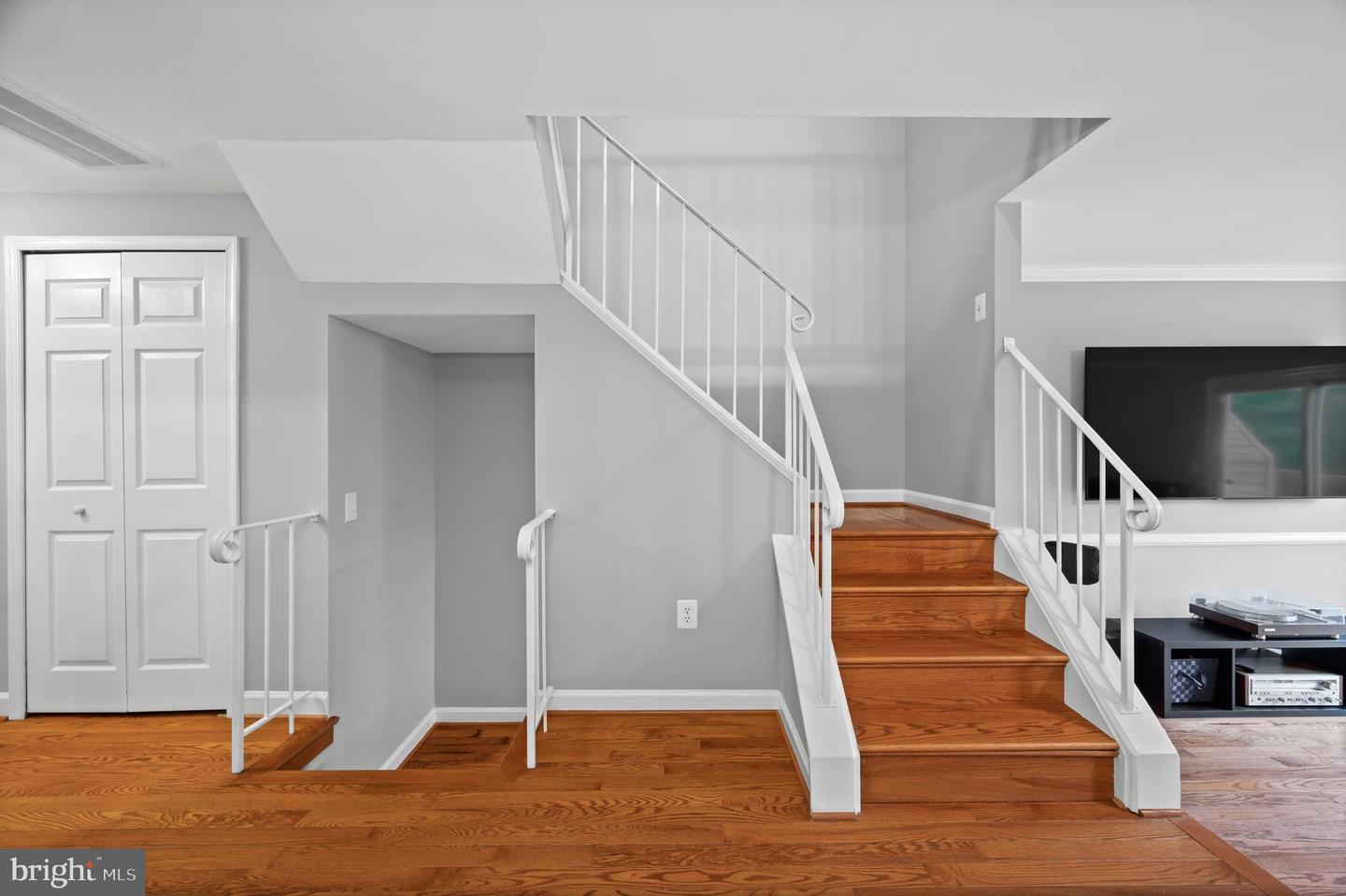 14427 MANASSAS GAP CT, CENTREVILLE, Virginia 20120, 3 Bedrooms Bedrooms, ,3 BathroomsBathrooms,Residential,For sale,14427 MANASSAS GAP CT,VAFX2241224 MLS # VAFX2241224
