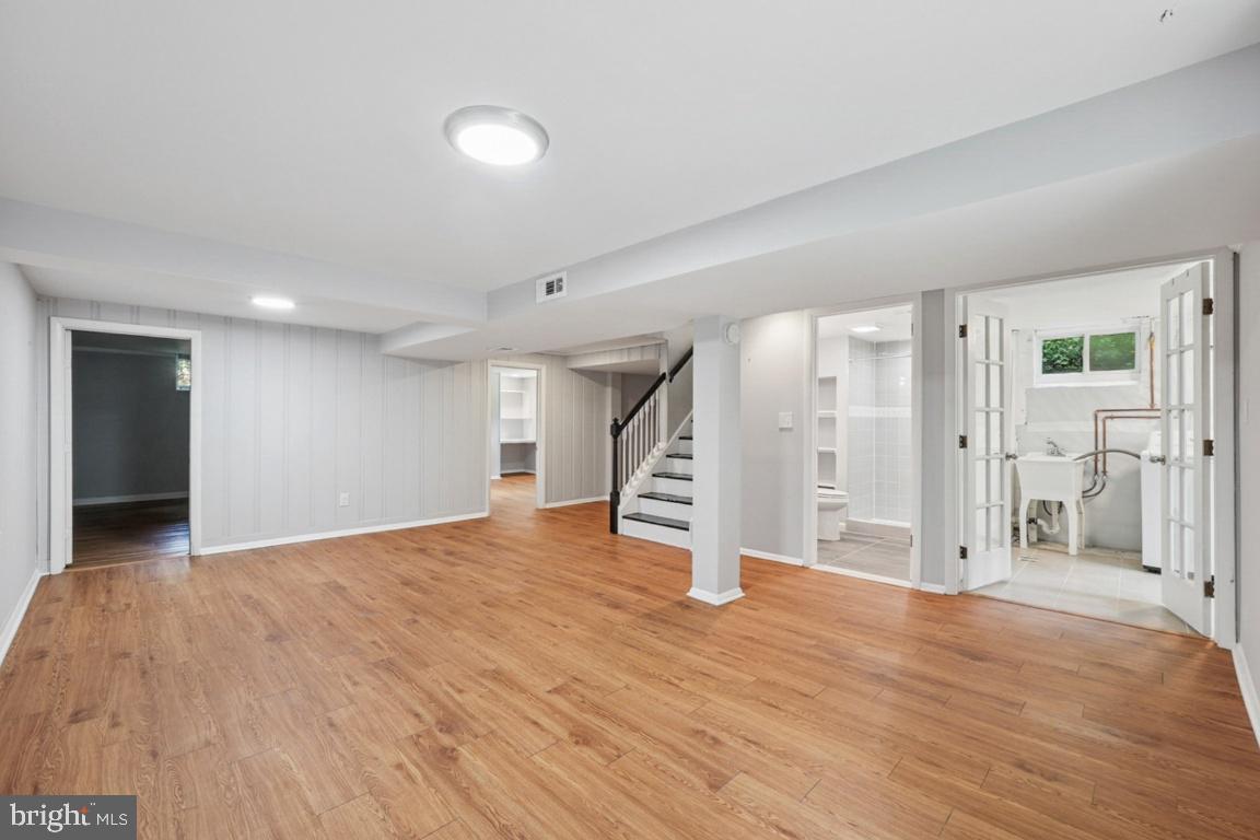 4065 TANEY AVE, ALEXANDRIA, Virginia 22304, 4 Bedrooms Bedrooms, 15 Rooms Rooms,3 BathroomsBathrooms,Residential,For sale,4065 TANEY AVE,VAAX2045404 MLS # VAAX2045404