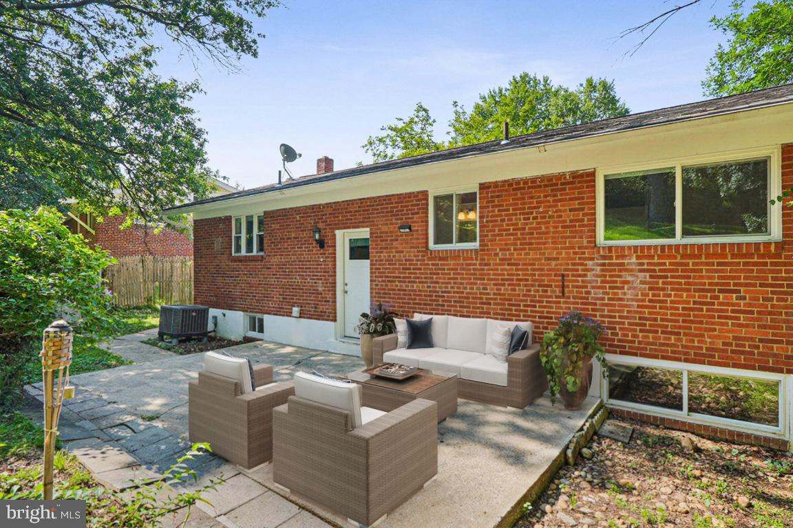 4065 TANEY AVE, ALEXANDRIA, Virginia 22304, 4 Bedrooms Bedrooms, 15 Rooms Rooms,3 BathroomsBathrooms,Residential,For sale,4065 TANEY AVE,VAAX2045404 MLS # VAAX2045404