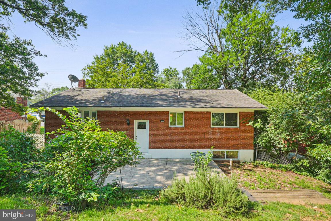 4065 TANEY AVE, ALEXANDRIA, Virginia 22304, 4 Bedrooms Bedrooms, 15 Rooms Rooms,3 BathroomsBathrooms,Residential,For sale,4065 TANEY AVE,VAAX2045404 MLS # VAAX2045404