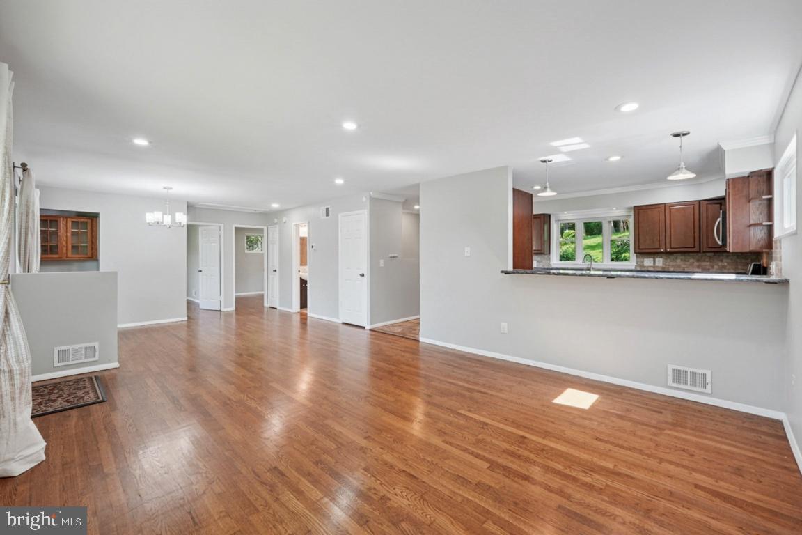 4065 TANEY AVE, ALEXANDRIA, Virginia 22304, 4 Bedrooms Bedrooms, 15 Rooms Rooms,3 BathroomsBathrooms,Residential,For sale,4065 TANEY AVE,VAAX2045404 MLS # VAAX2045404