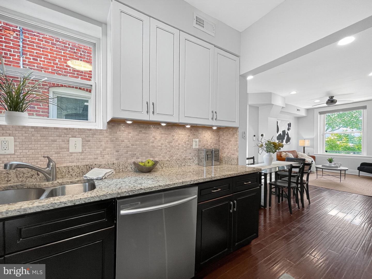 1616 G ST SE, WASHINGTON, District Of Columbia 20003, 2 Bedrooms Bedrooms, ,2 BathroomsBathrooms,Residential,For sale,1616 G ST SE,DCDC2201020 MLS # DCDC2201020