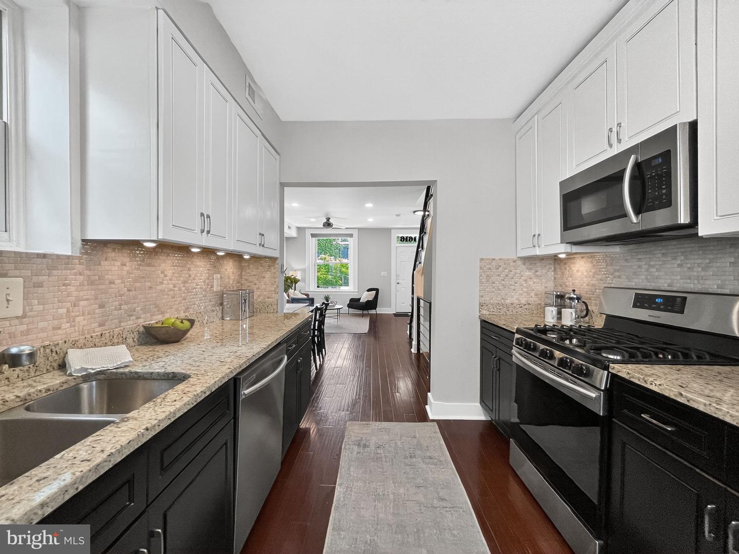 1616 G ST SE, WASHINGTON, District Of Columbia 20003, 2 Bedrooms Bedrooms, ,2 BathroomsBathrooms,Residential,For sale,1616 G ST SE,DCDC2201020 MLS # DCDC2201020