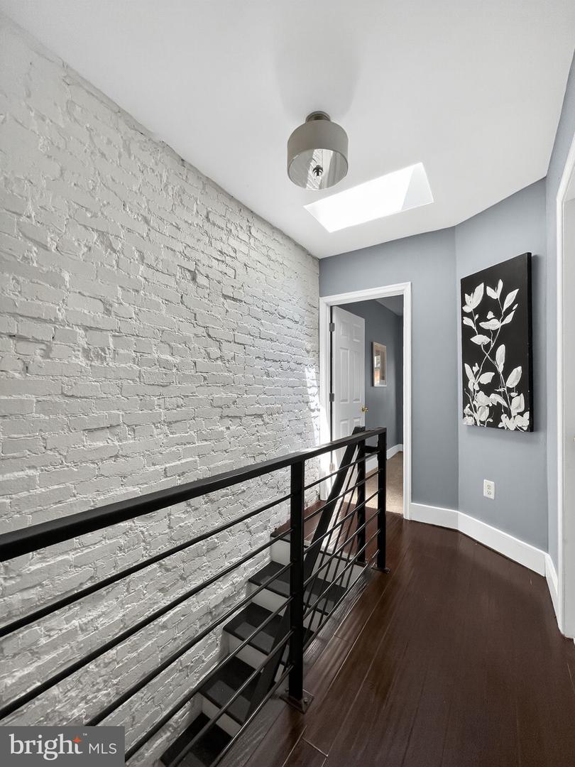 1616 G ST SE, WASHINGTON, District Of Columbia 20003, 2 Bedrooms Bedrooms, ,2 BathroomsBathrooms,Residential,For sale,1616 G ST SE,DCDC2201020 MLS # DCDC2201020