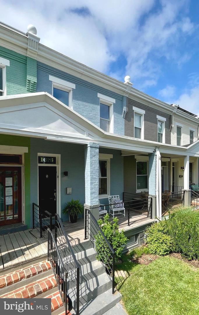 1616 G ST SE, WASHINGTON, District Of Columbia 20003, 2 Bedrooms Bedrooms, ,2 BathroomsBathrooms,Residential,For sale,1616 G ST SE,DCDC2201020 MLS # DCDC2201020