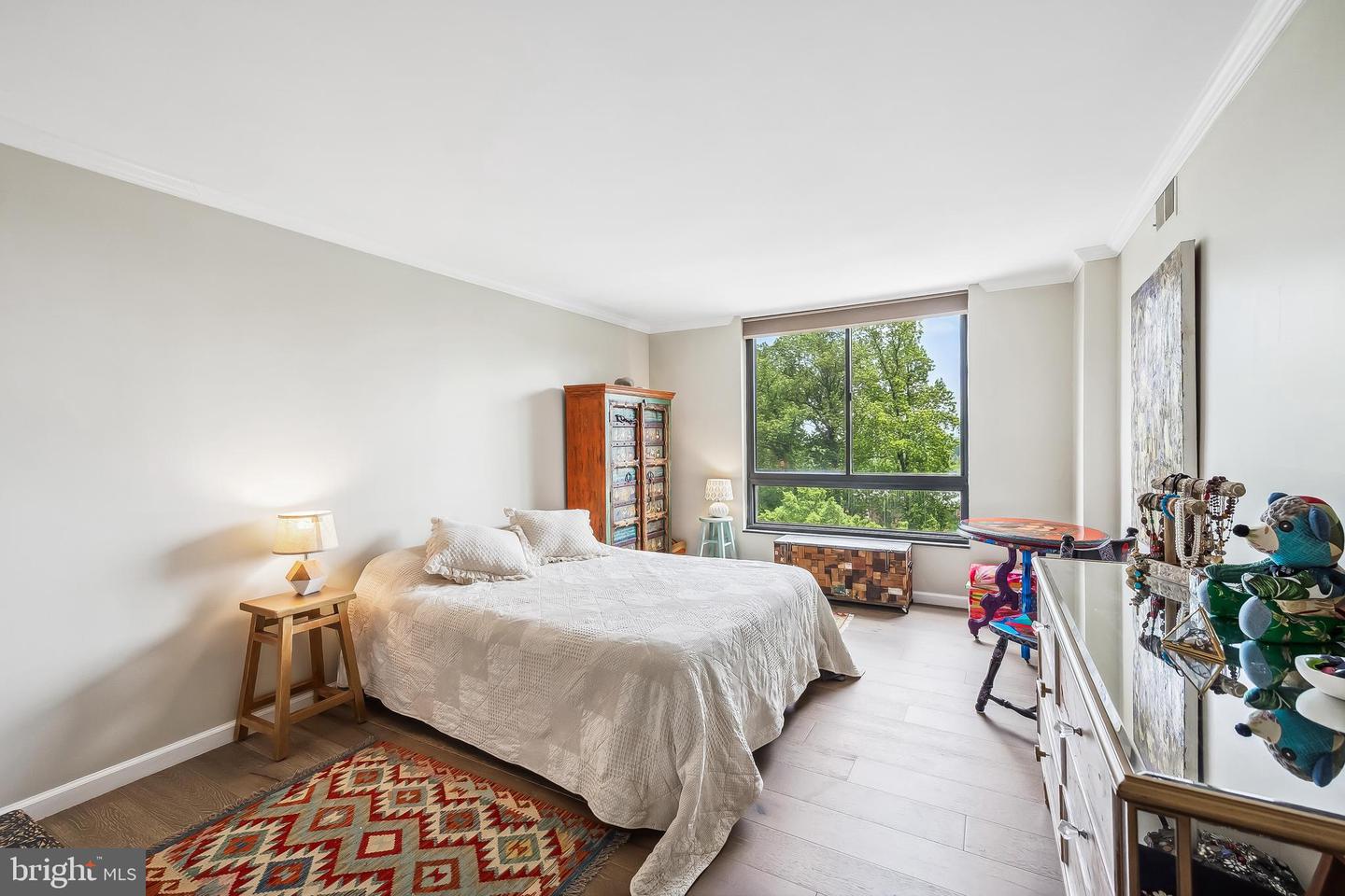1808 OLD MEADOW RD #906, MCLEAN, Virginia 22102, 2 Bedrooms Bedrooms, ,2 BathroomsBathrooms,Residential,For sale,1808 OLD MEADOW RD #906,VAFX2242194 MLS # VAFX2242194