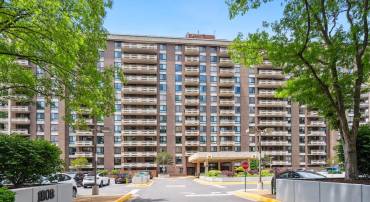1808 OLD MEADOW RD #906, MCLEAN, Virginia 22102, 2 Bedrooms Bedrooms, ,2 BathroomsBathrooms,Residential,For sale,1808 OLD MEADOW RD #906,VAFX2242194 MLS # VAFX2242194