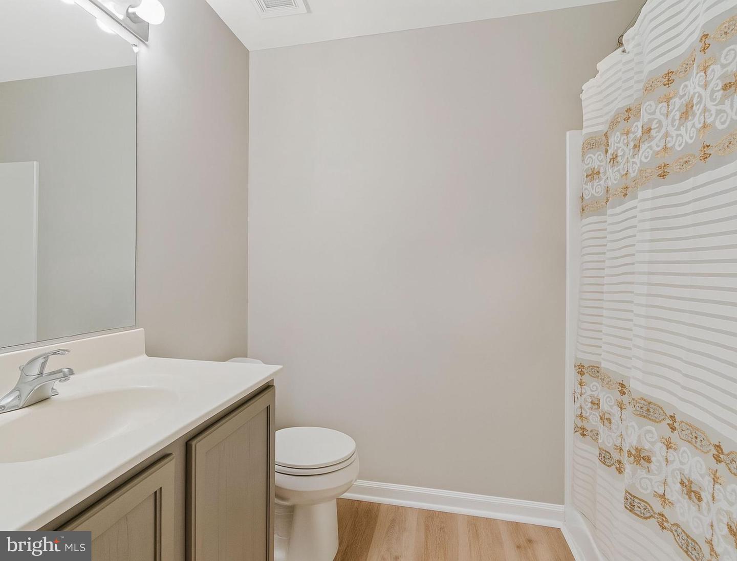 17518 BRISTOL TER, ROUND HILL, Virginia 20141, 4 Bedrooms Bedrooms, ,2 BathroomsBathrooms,Residential,For sale,17518 BRISTOL TER,VALO2097364 MLS # VALO2097364