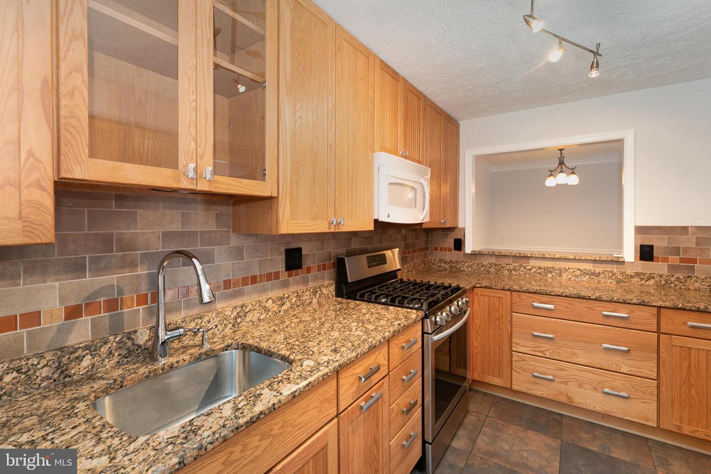 11998 CARDAMOM DR #11998, WOODBRIDGE, Virginia 22192, 2 Bedrooms Bedrooms, ,1 BathroomBathrooms,Residential,For sale,11998 CARDAMOM DR #11998,VAPW2095238 MLS # VAPW2095238
