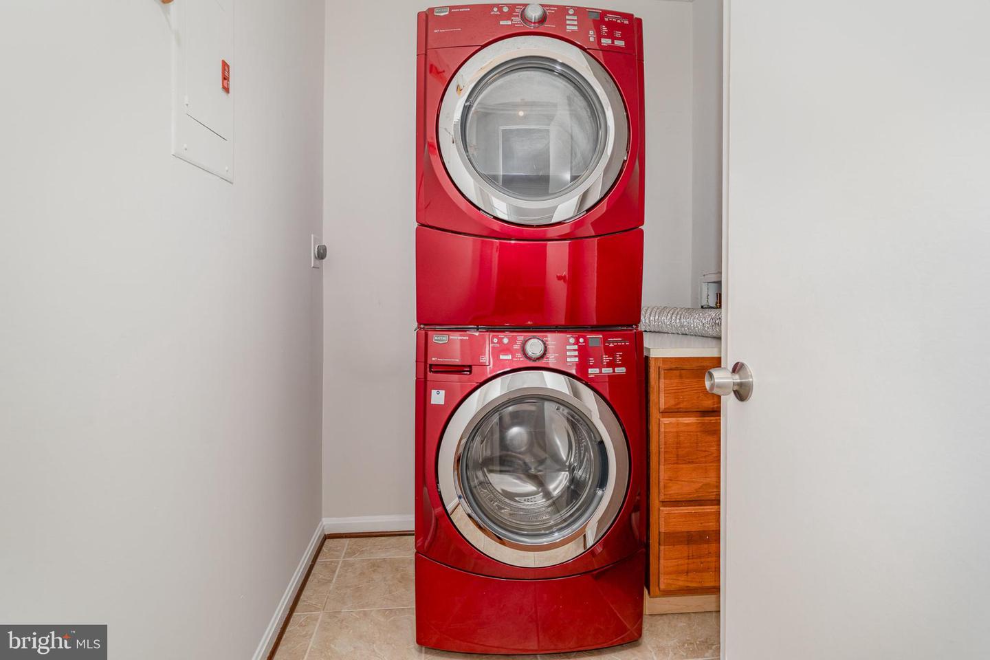 11998 CARDAMOM DR #11998, WOODBRIDGE, Virginia 22192, 2 Bedrooms Bedrooms, ,1 BathroomBathrooms,Residential,For sale,11998 CARDAMOM DR #11998,VAPW2095238 MLS # VAPW2095238