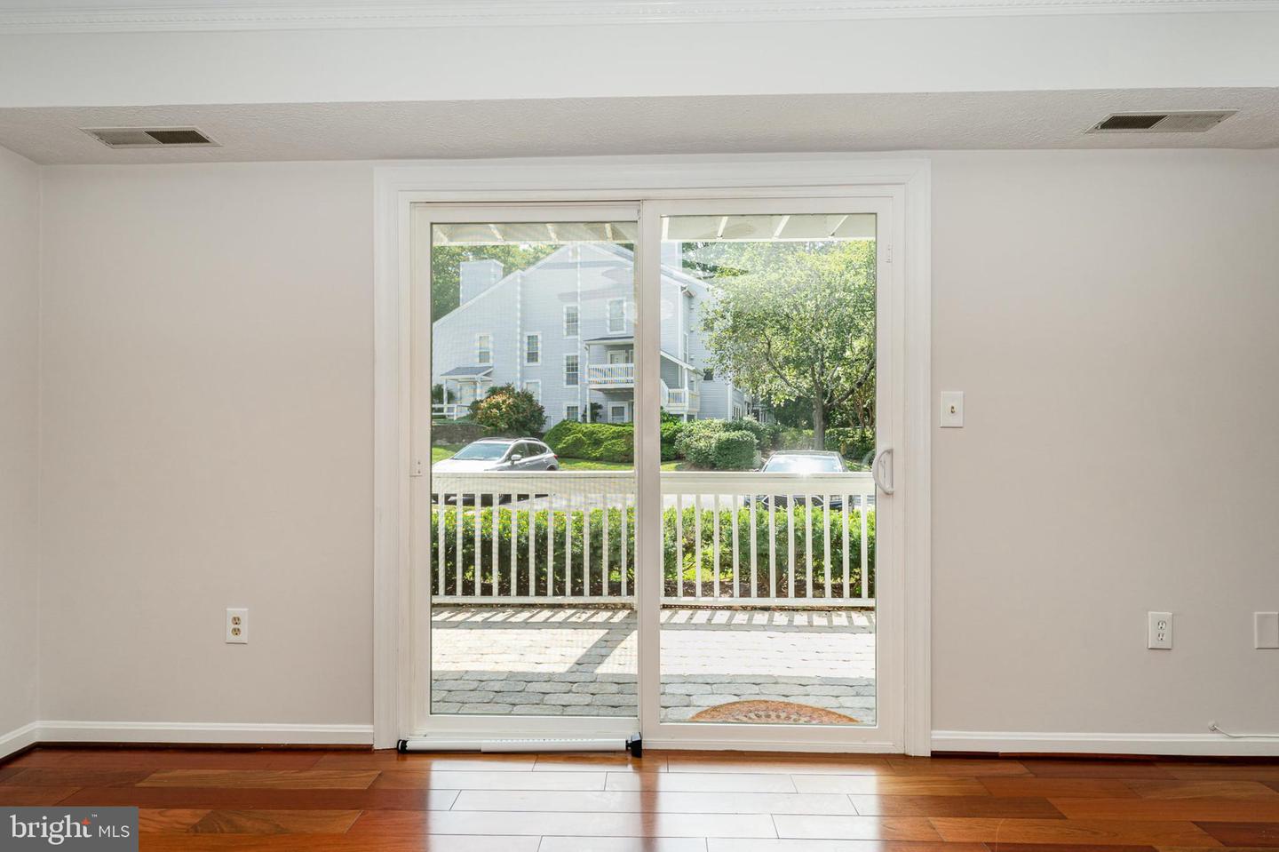 11998 CARDAMOM DR #11998, WOODBRIDGE, Virginia 22192, 2 Bedrooms Bedrooms, ,1 BathroomBathrooms,Residential,For sale,11998 CARDAMOM DR #11998,VAPW2095238 MLS # VAPW2095238