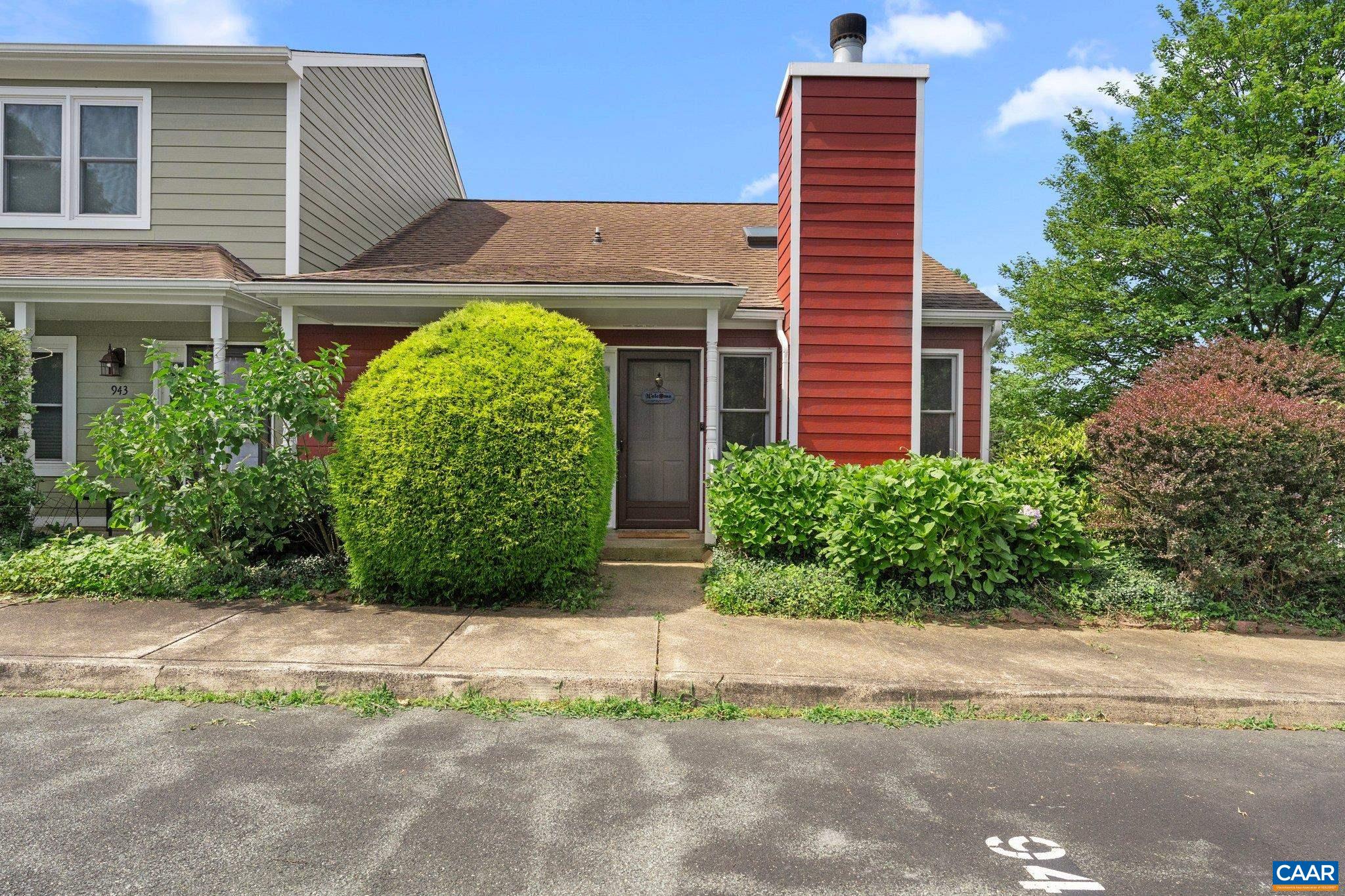941 WARWICK CT, CHARLOTTESVILLE, Virginia 22901, 3 Bedrooms Bedrooms, ,2 BathroomsBathrooms,Residential,941 WARWICK CT,666651 MLS # 666651