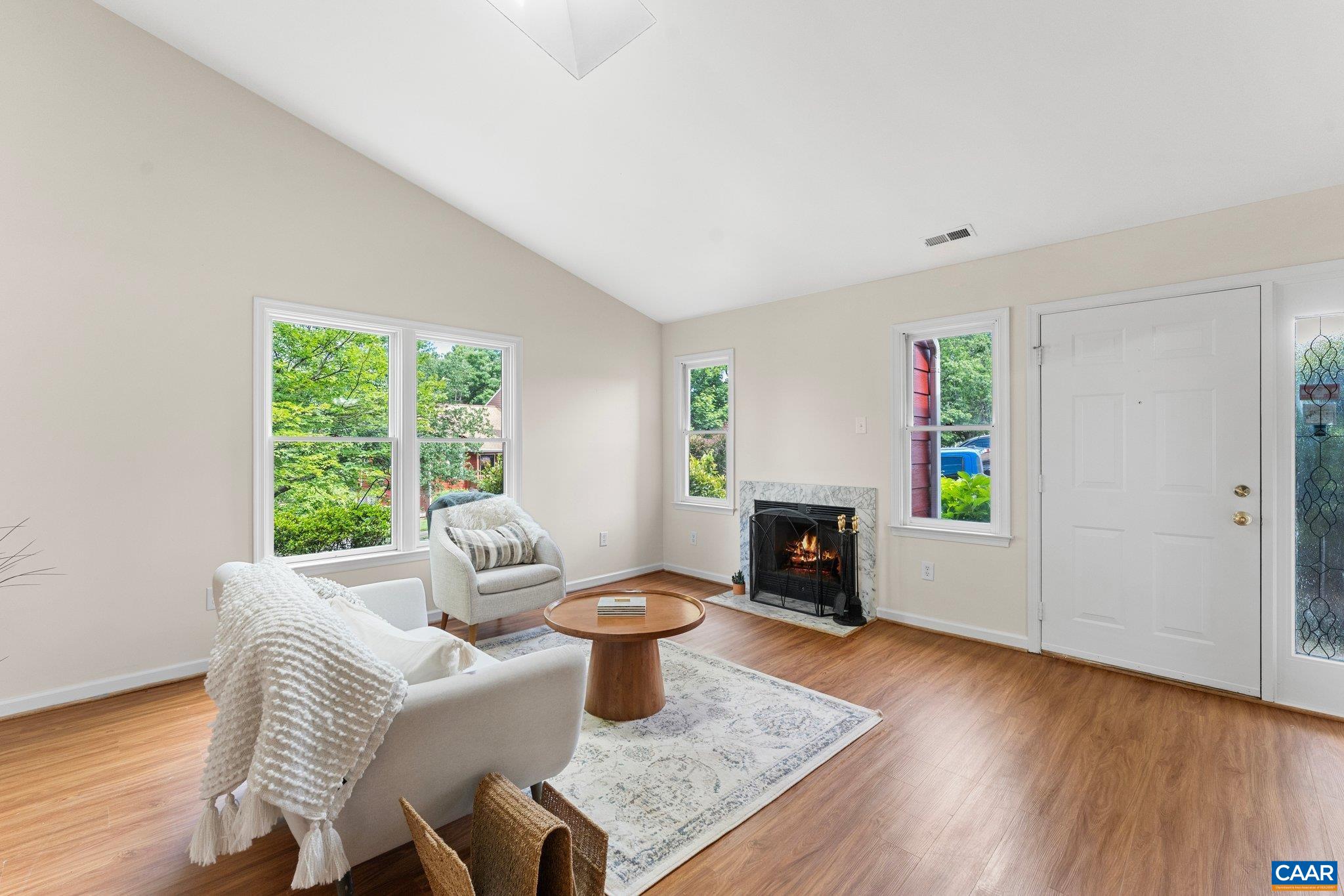 941 WARWICK CT, CHARLOTTESVILLE, Virginia 22901, 3 Bedrooms Bedrooms, ,2 BathroomsBathrooms,Residential,941 WARWICK CT,666651 MLS # 666651