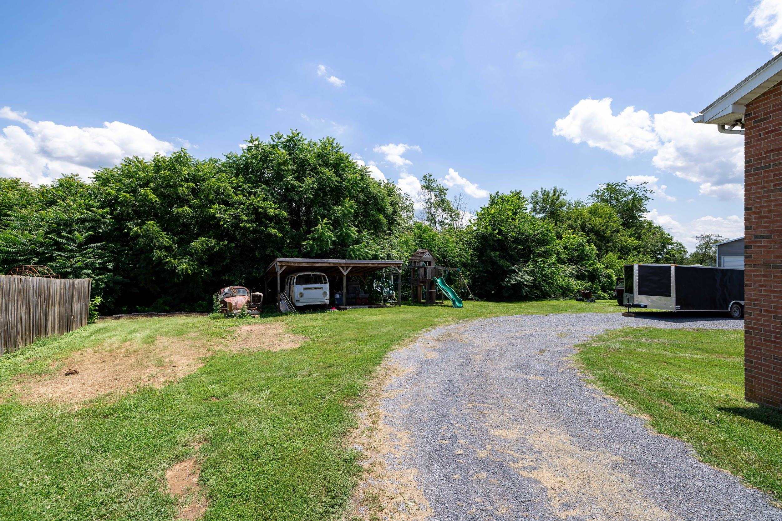 5226 DOGWOOD DR, MOUNT JACKSON, Virginia 22842, 4 Bedrooms Bedrooms, ,2 BathroomsBathrooms,Residential,5226 DOGWOOD DR,666652 MLS # 666652