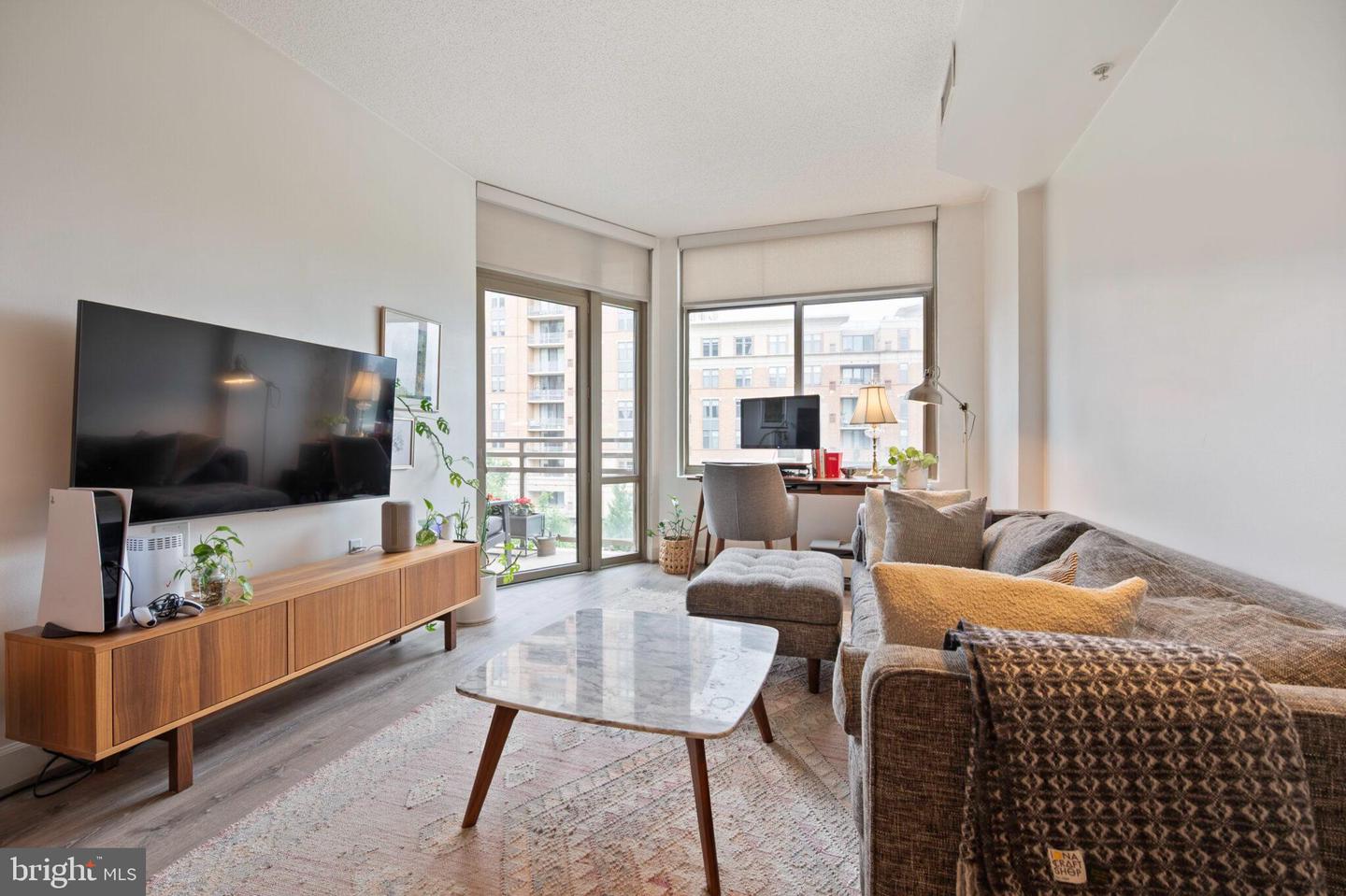 3650 S GLEBE RD #450, ARLINGTON, Virginia 22202, 1 Bedroom Bedrooms, ,1 BathroomBathrooms,Residential,For sale,3650 S GLEBE RD #450,VAAR2058014 MLS # VAAR2058014