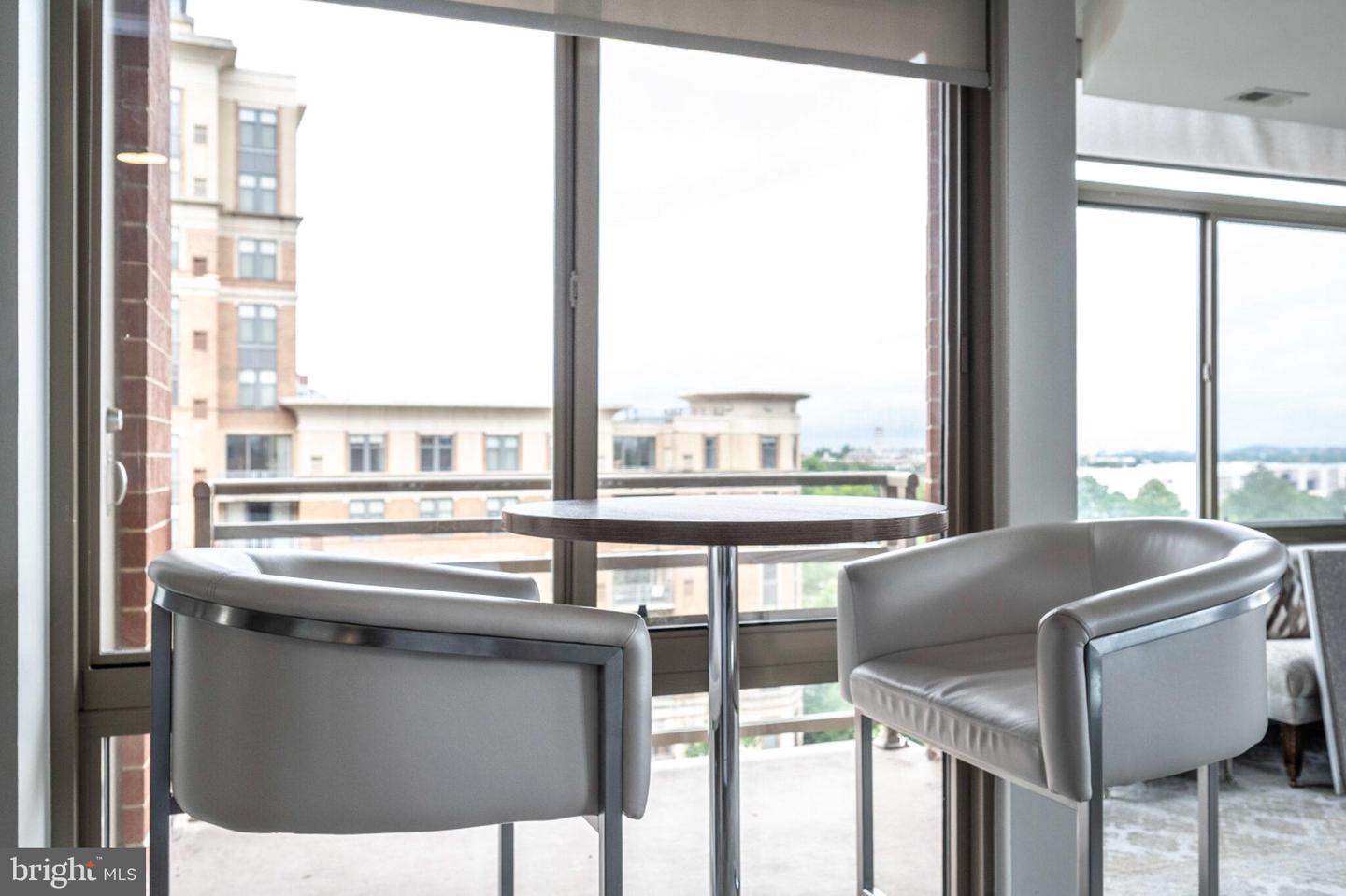 3650 S GLEBE RD #450, ARLINGTON, Virginia 22202, 1 Bedroom Bedrooms, ,1 BathroomBathrooms,Residential,For sale,3650 S GLEBE RD #450,VAAR2058014 MLS # VAAR2058014