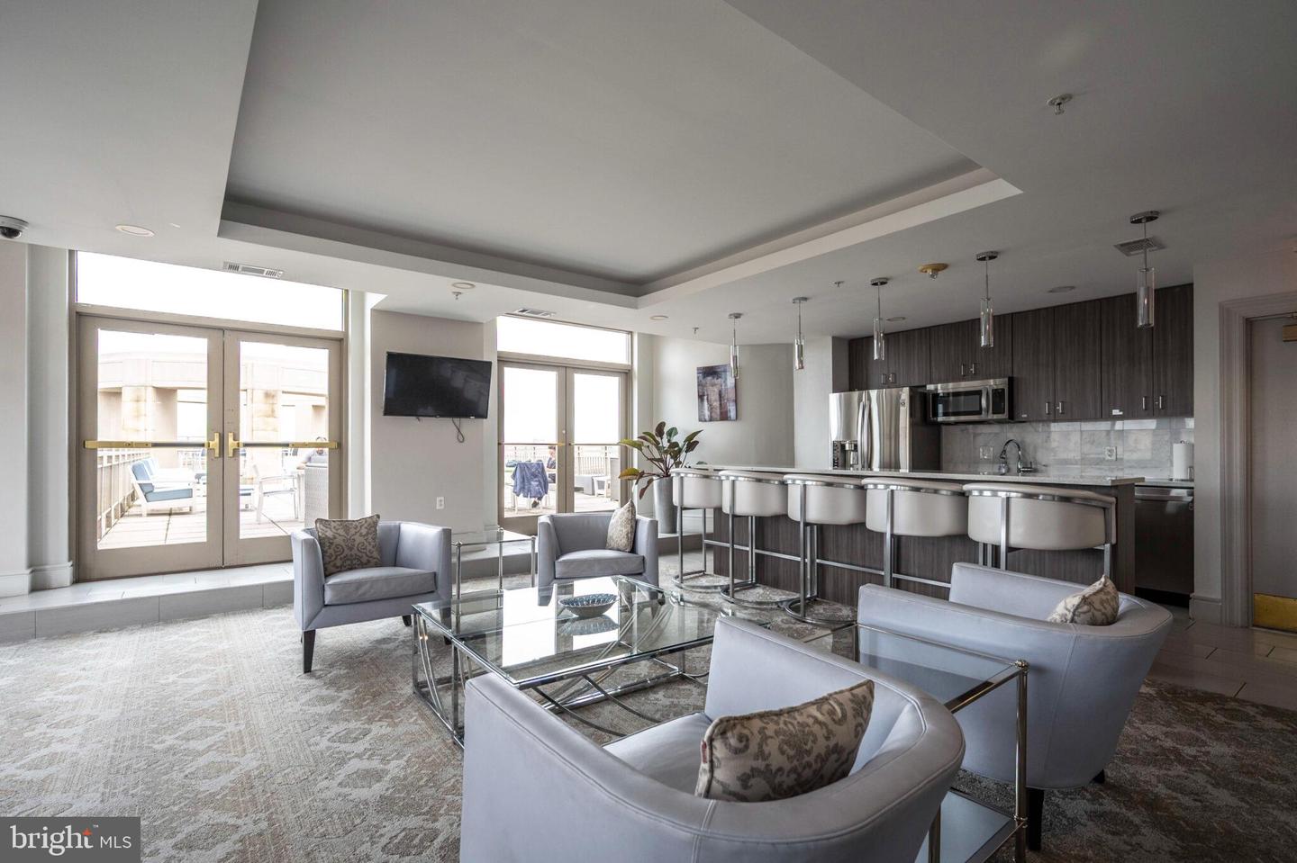 3650 S GLEBE RD #450, ARLINGTON, Virginia 22202, 1 Bedroom Bedrooms, ,1 BathroomBathrooms,Residential,For sale,3650 S GLEBE RD #450,VAAR2058014 MLS # VAAR2058014