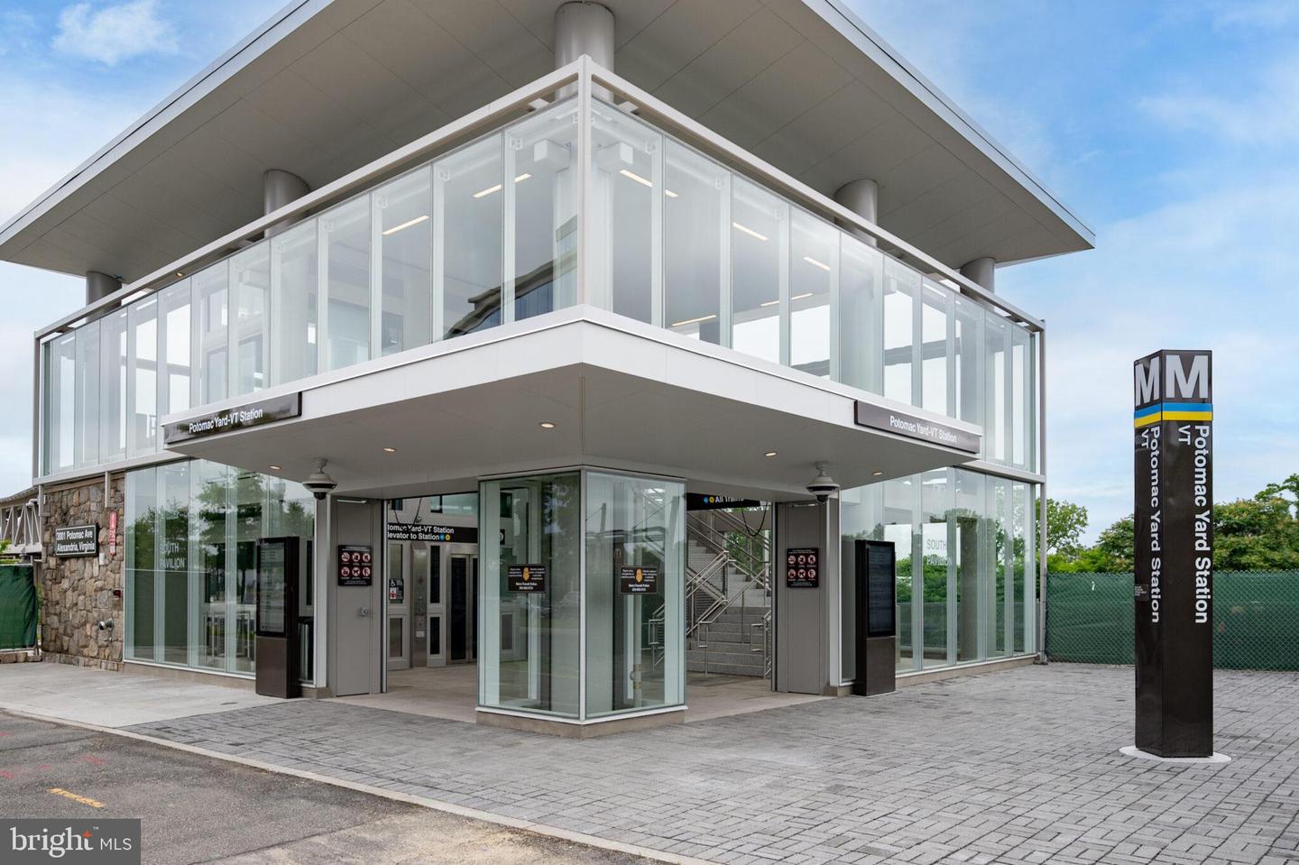 3650 S GLEBE RD #450, ARLINGTON, Virginia 22202, 1 Bedroom Bedrooms, ,1 BathroomBathrooms,Residential,For sale,3650 S GLEBE RD #450,VAAR2058014 MLS # VAAR2058014