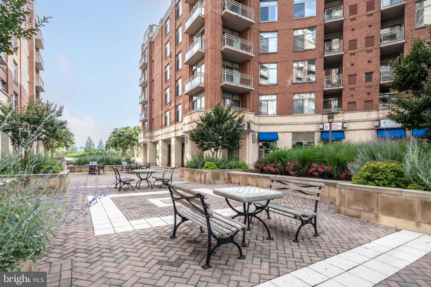 3650 S GLEBE RD #450, ARLINGTON, Virginia 22202, 1 Bedroom Bedrooms, ,1 BathroomBathrooms,Residential,For sale,3650 S GLEBE RD #450,VAAR2058014 MLS # VAAR2058014
