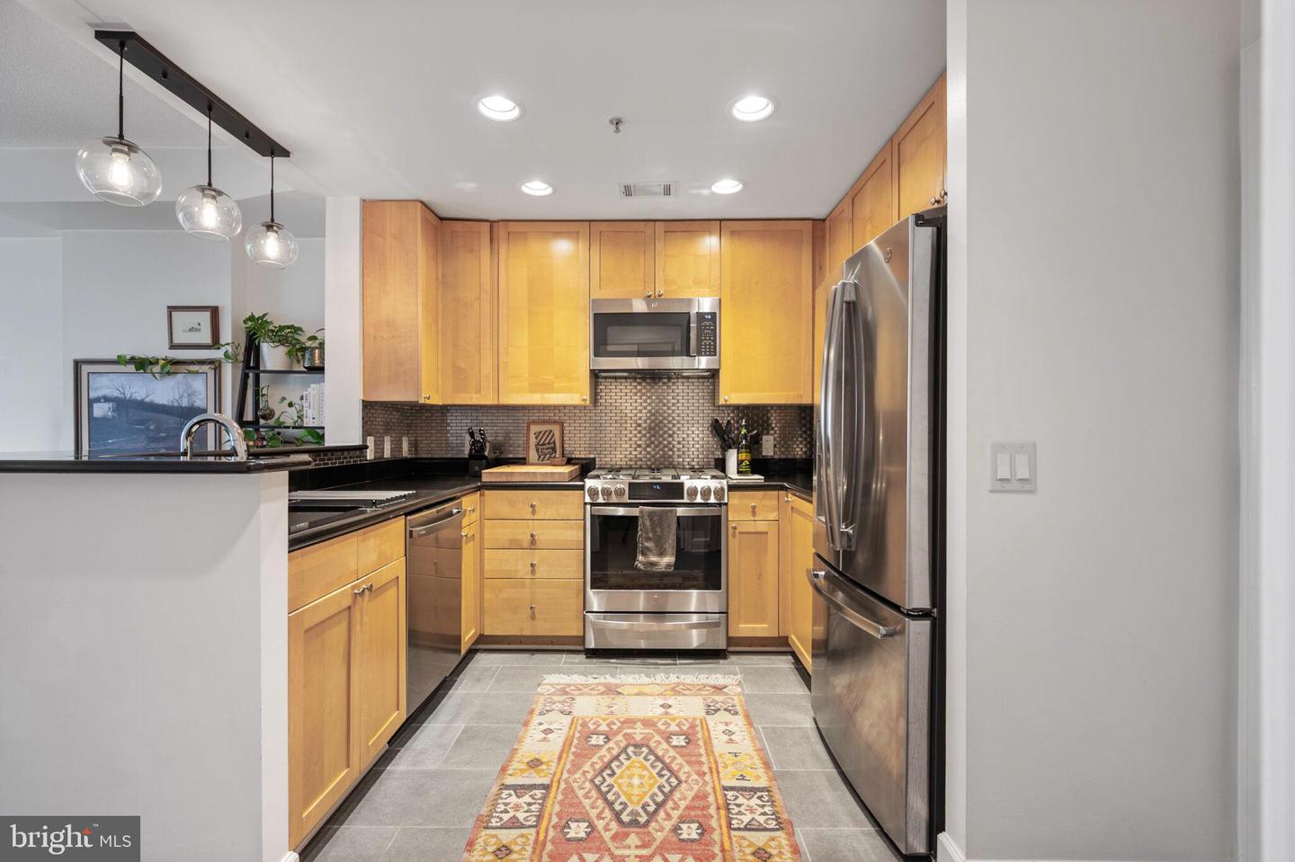 3650 S GLEBE RD #450, ARLINGTON, Virginia 22202, 1 Bedroom Bedrooms, ,1 BathroomBathrooms,Residential,For sale,3650 S GLEBE RD #450,VAAR2058014 MLS # VAAR2058014