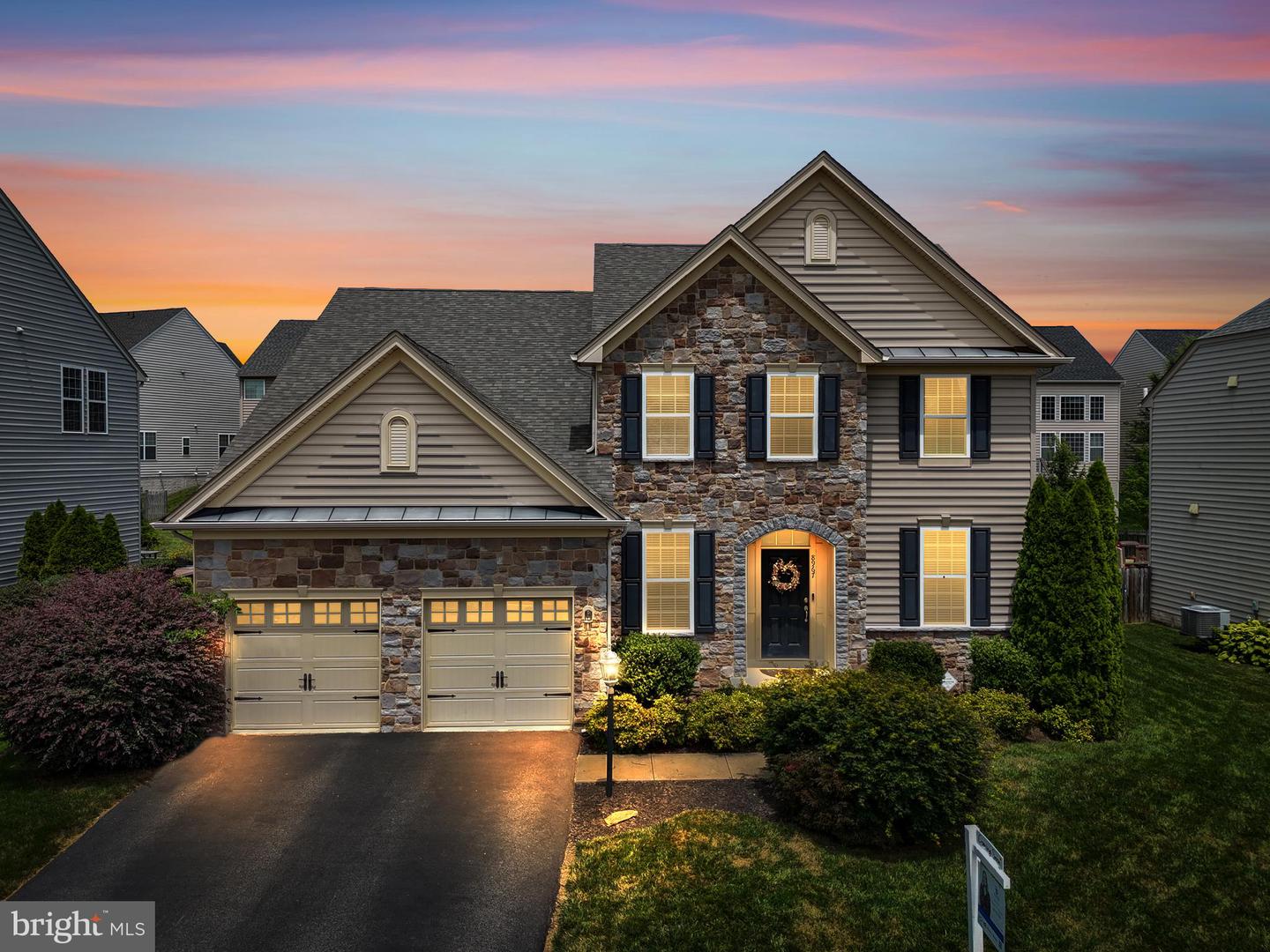 8967 FENESTRA PL, GAINESVILLE, Virginia 20155, 4 Bedrooms Bedrooms, ,3 BathroomsBathrooms,Residential,For sale,8967 FENESTRA PL,VAPW2095340 MLS # VAPW2095340