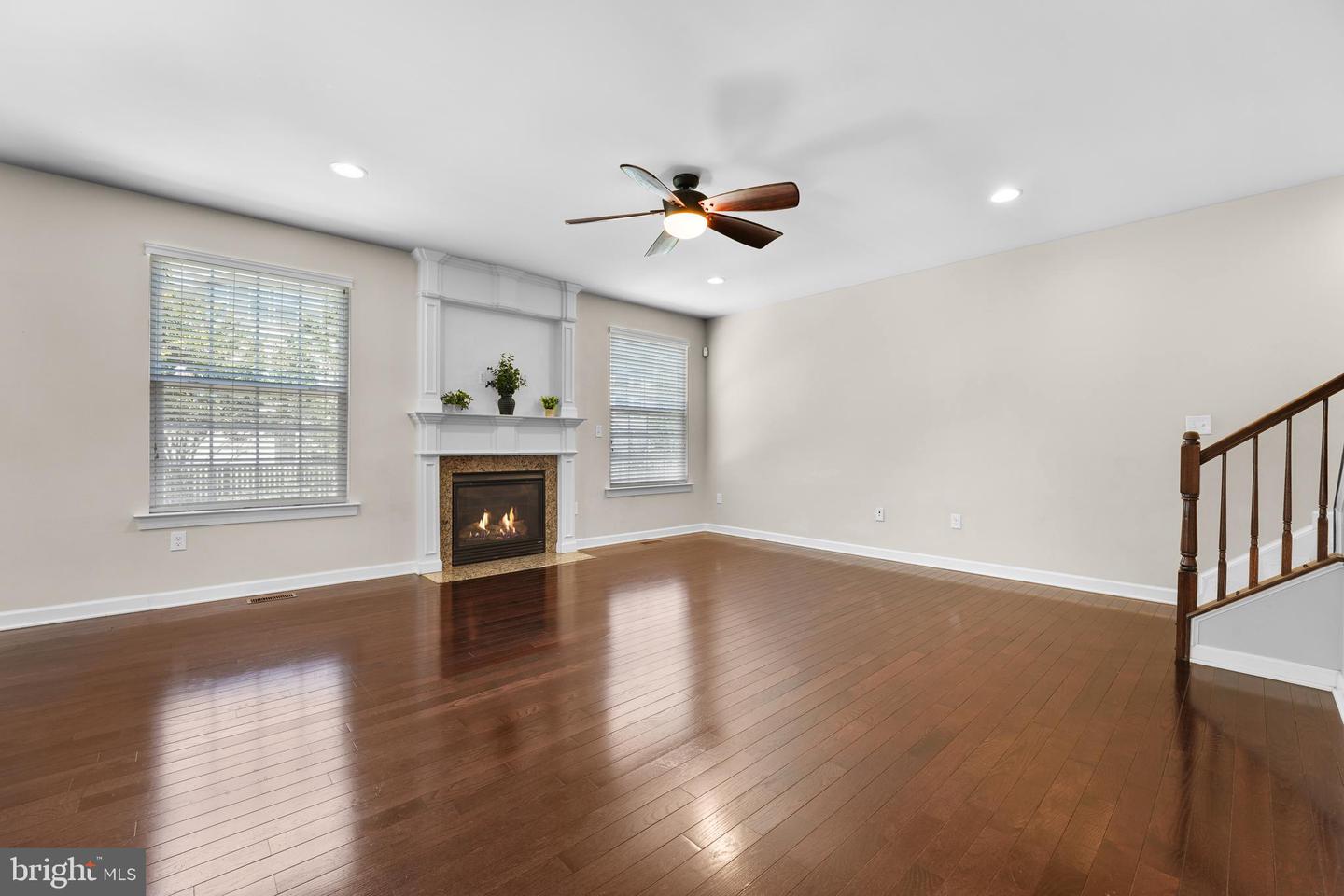 8967 FENESTRA PL, GAINESVILLE, Virginia 20155, 4 Bedrooms Bedrooms, ,3 BathroomsBathrooms,Residential,For sale,8967 FENESTRA PL,VAPW2095340 MLS # VAPW2095340