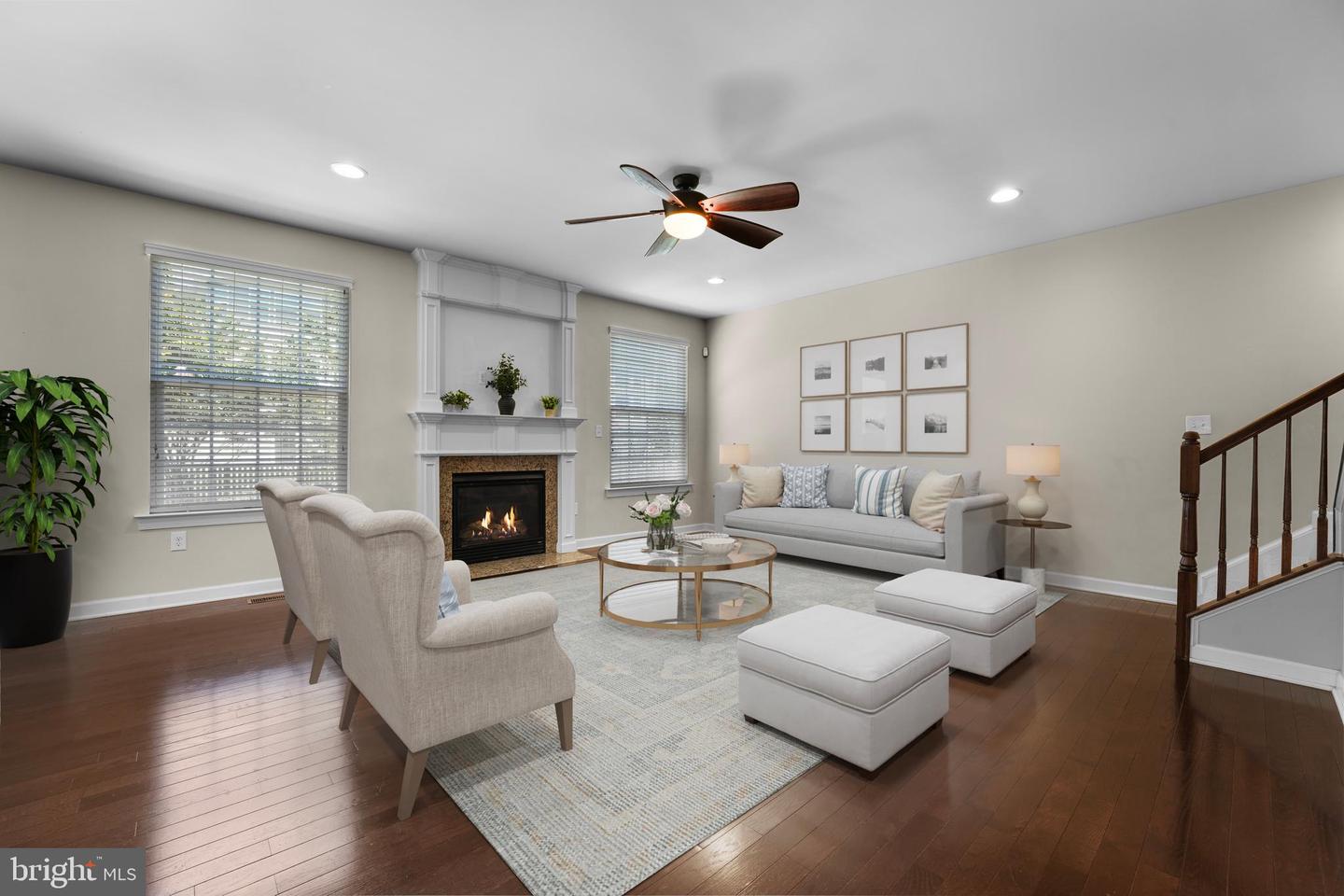 8967 FENESTRA PL, GAINESVILLE, Virginia 20155, 4 Bedrooms Bedrooms, ,3 BathroomsBathrooms,Residential,For sale,8967 FENESTRA PL,VAPW2095340 MLS # VAPW2095340