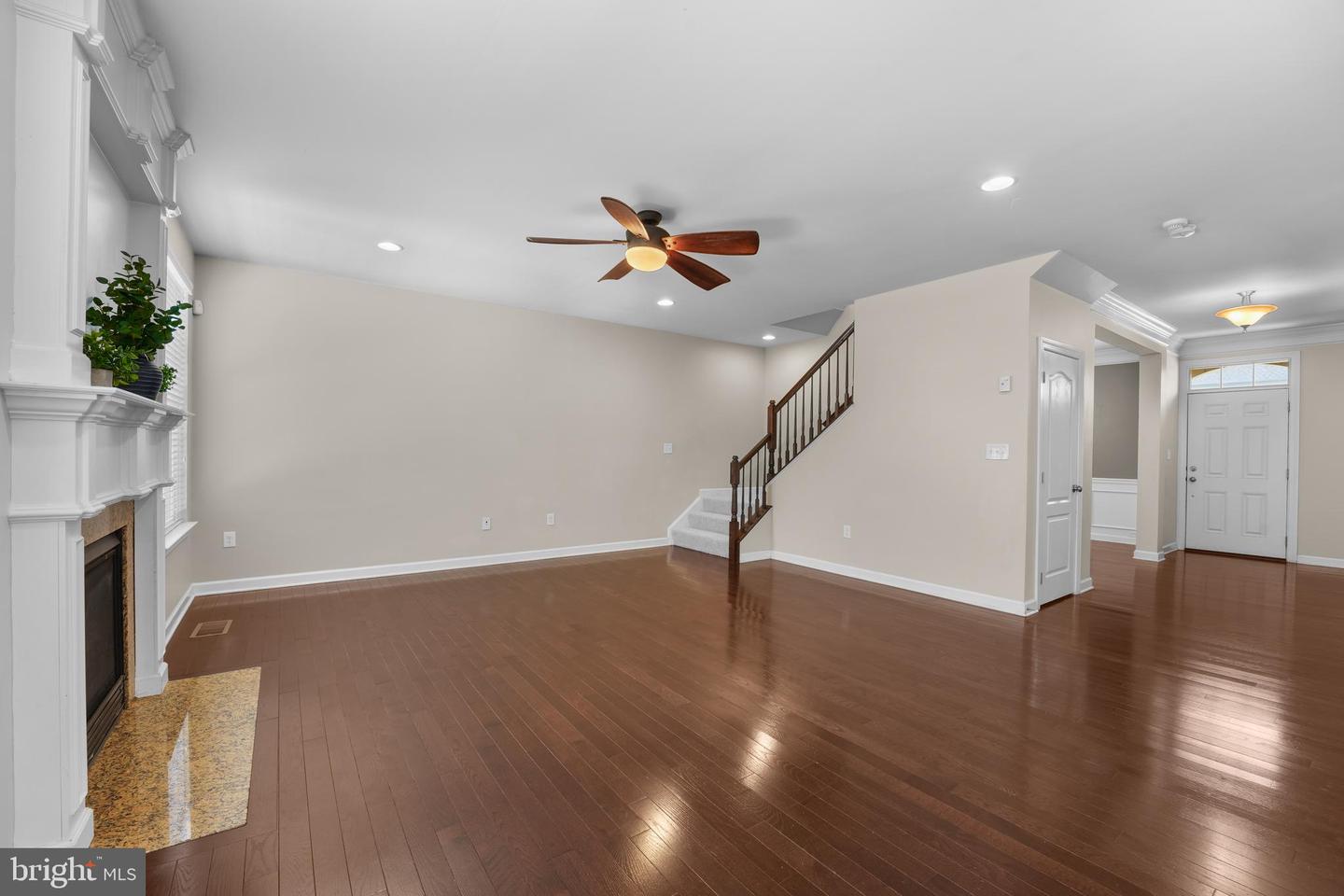 8967 FENESTRA PL, GAINESVILLE, Virginia 20155, 4 Bedrooms Bedrooms, ,3 BathroomsBathrooms,Residential,For sale,8967 FENESTRA PL,VAPW2095340 MLS # VAPW2095340