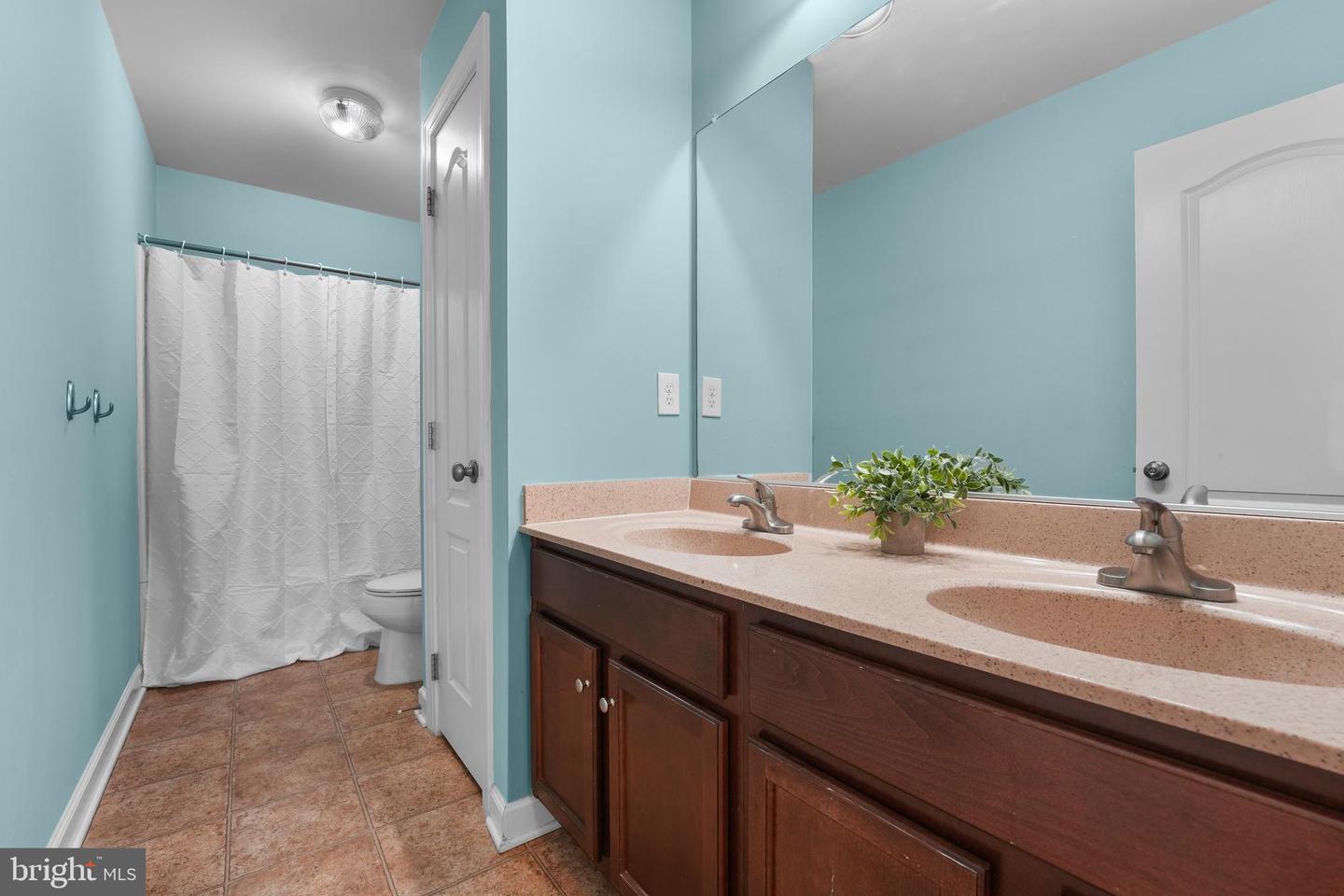 8967 FENESTRA PL, GAINESVILLE, Virginia 20155, 4 Bedrooms Bedrooms, ,3 BathroomsBathrooms,Residential,For sale,8967 FENESTRA PL,VAPW2095340 MLS # VAPW2095340